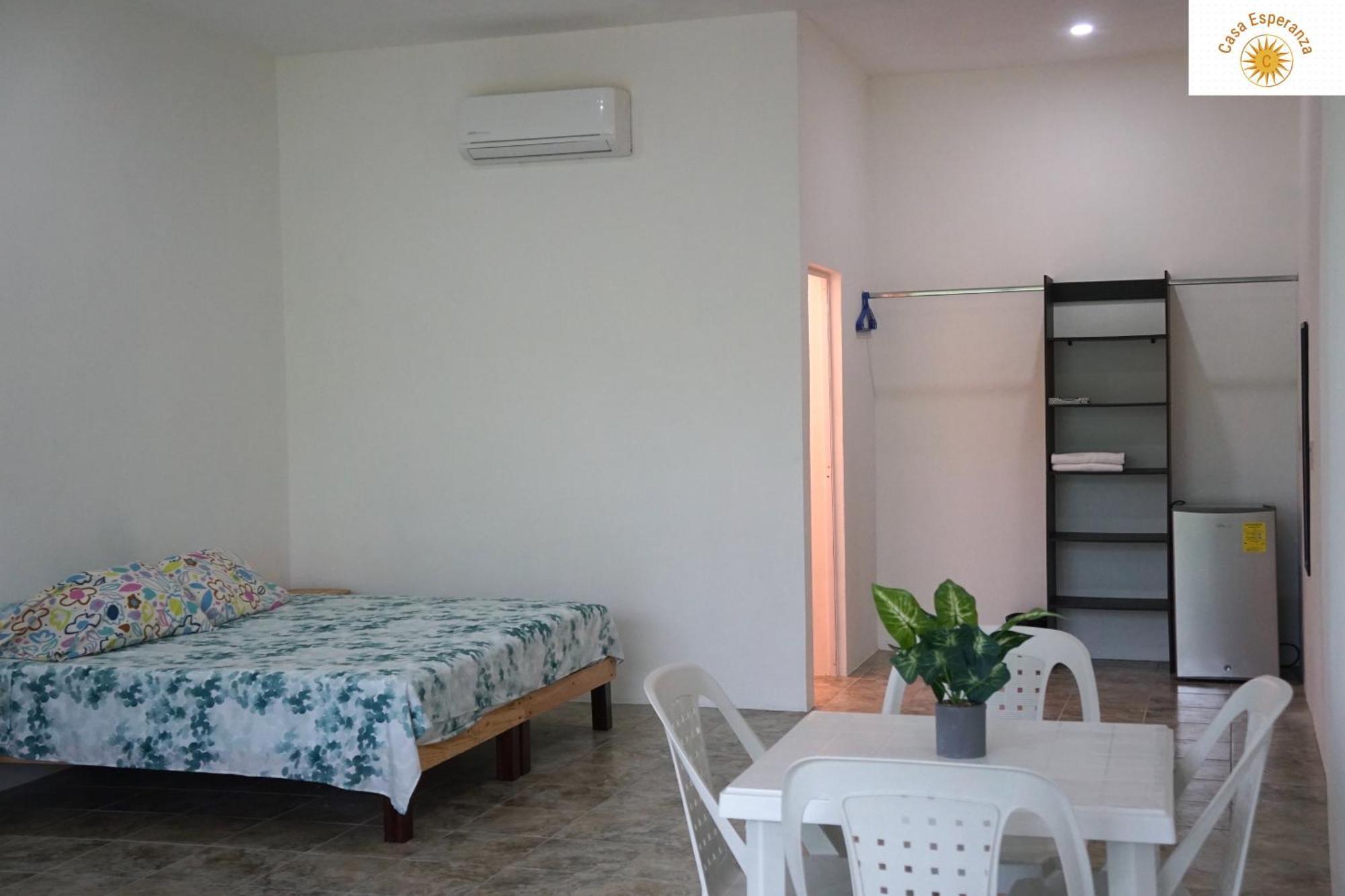 Casa Esperanza Hotel *