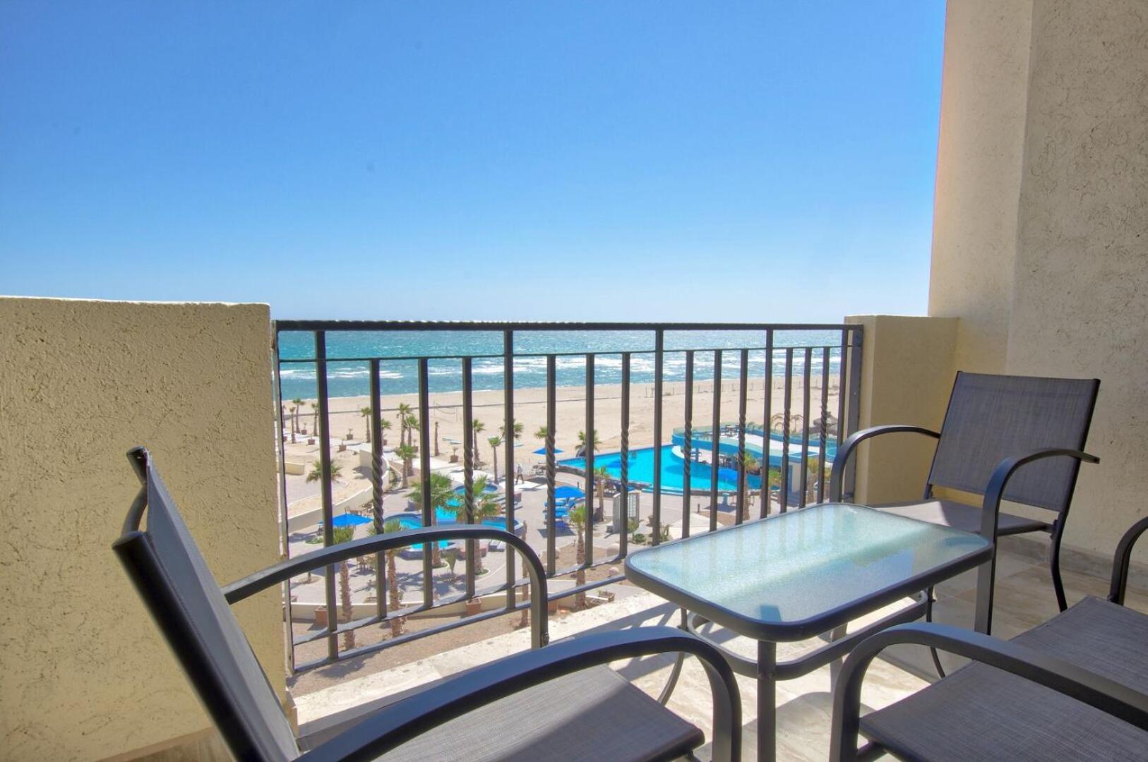 Playa Azul 5*