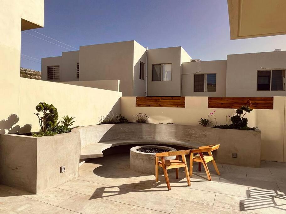 Beautiful New Modern Home, Perfectly Located Between Valle De Guadalupe And Downtown Ensenada! * El Sauzal (Baja California)