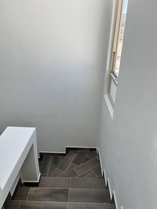 Beautiful New Modern Home, Perfectly Located Between Valle De Guadalupe And Downtown Ensenada!