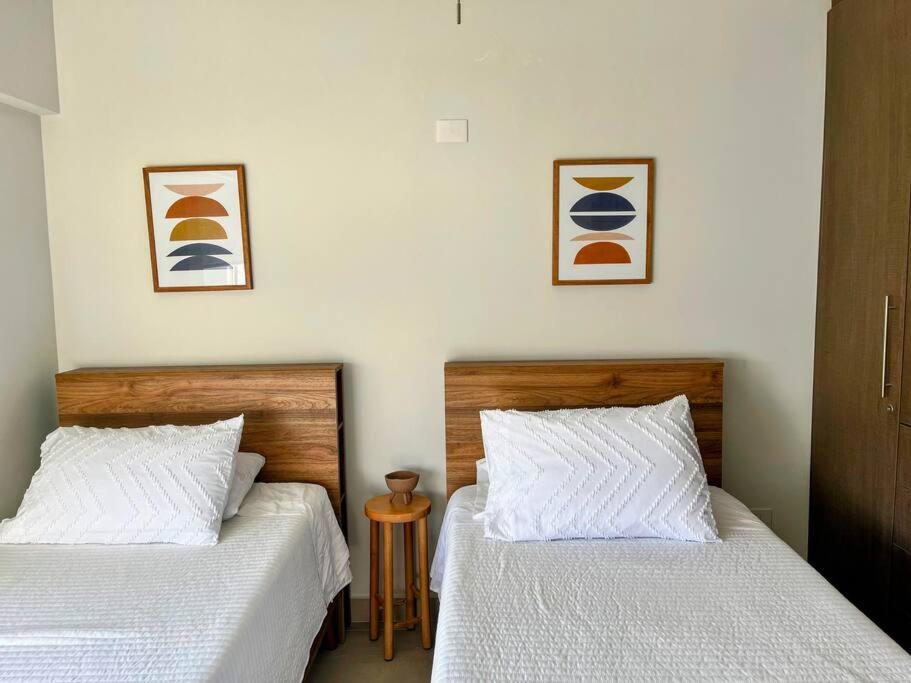 Beautiful New Modern Home, Perfectly Located Between Valle De Guadalupe And Downtown Ensenada! * El Sauzal (Baja California)