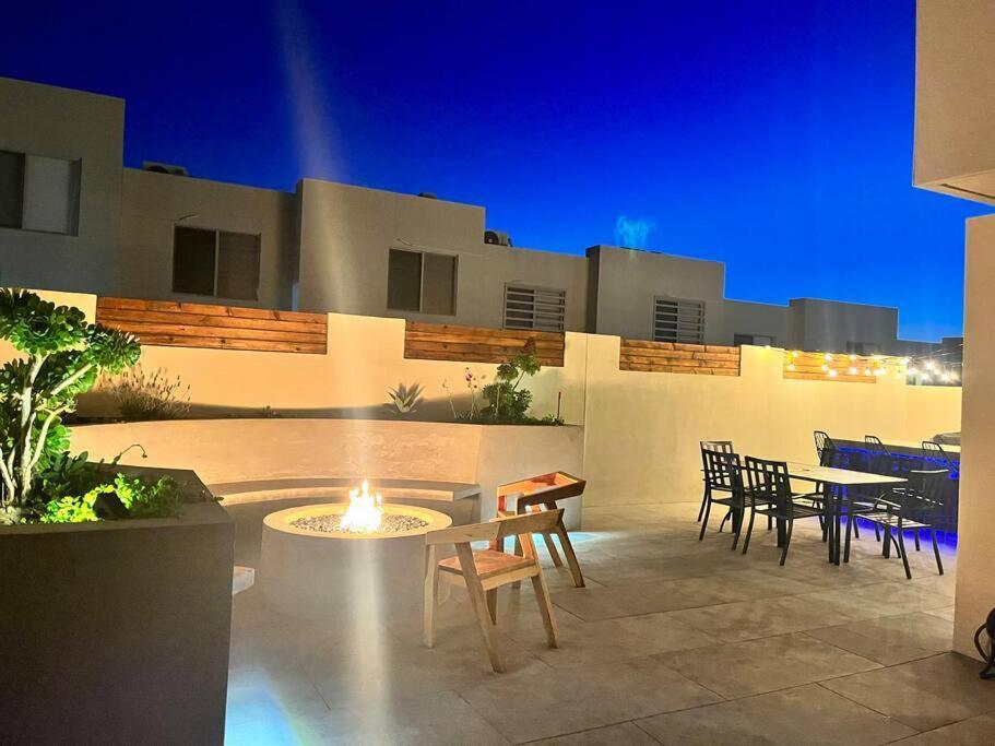Beautiful New Modern Home, Perfectly Located Between Valle De Guadalupe And Downtown Ensenada!