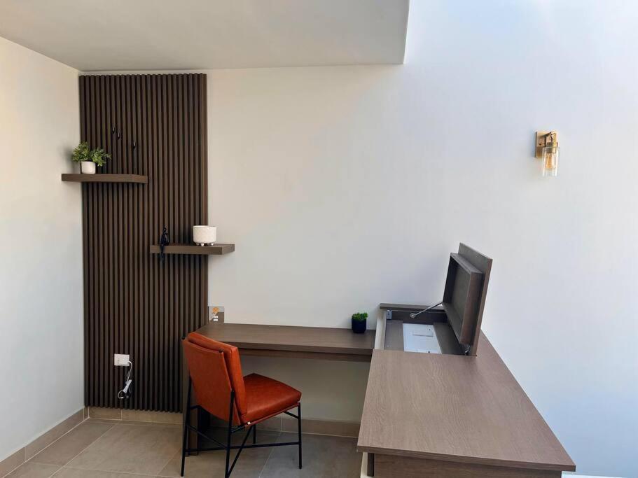 Beautiful New Modern Home, Perfectly Located Between Valle De Guadalupe And Downtown Ensenada! Holiday home