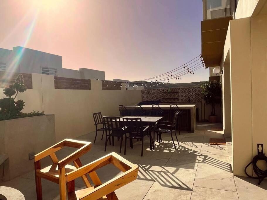 Beautiful New Modern Home, Perfectly Located Between Valle De Guadalupe And Downtown Ensenada! *