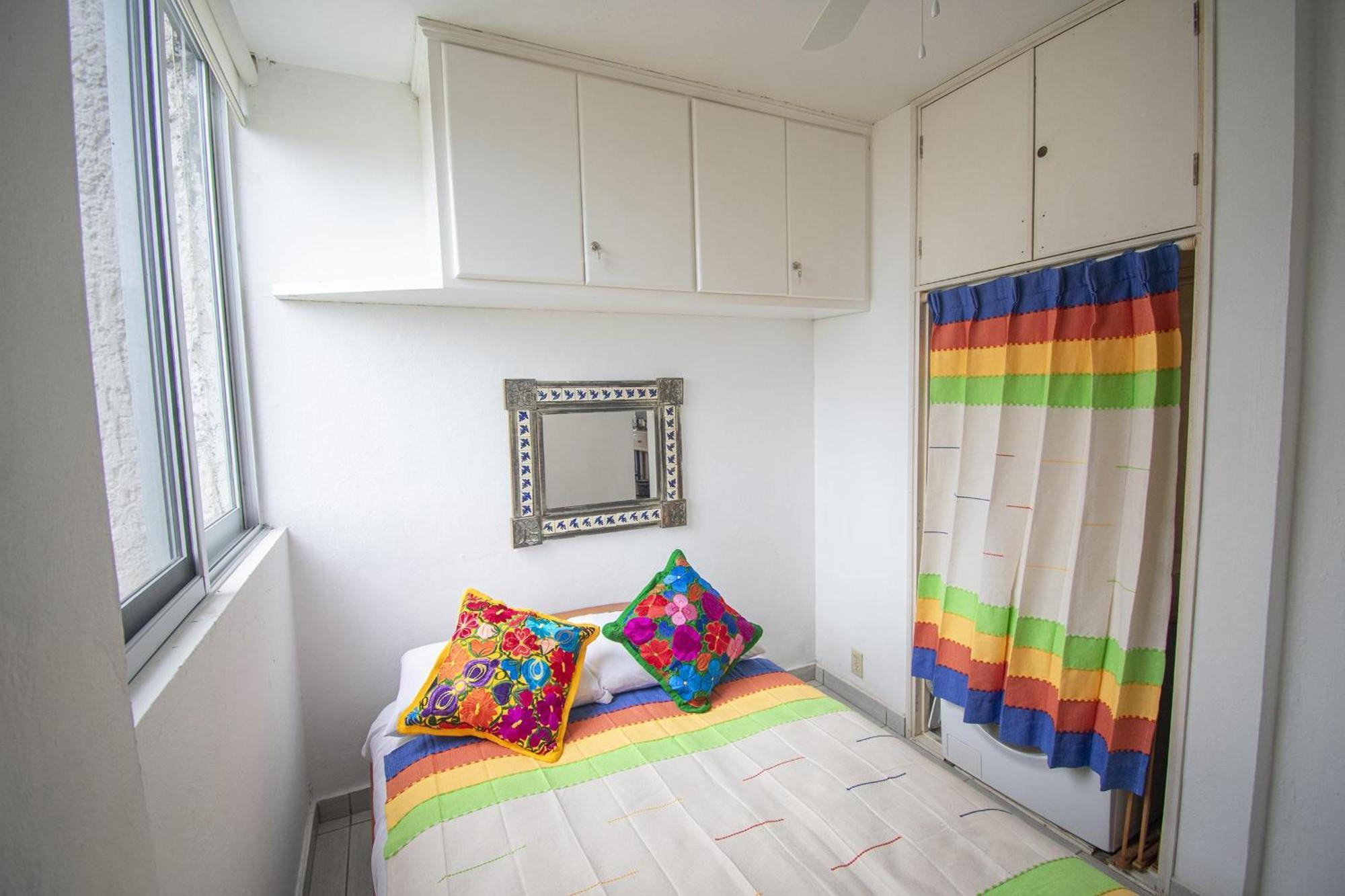 Colorful Retreat In Playa Escondida