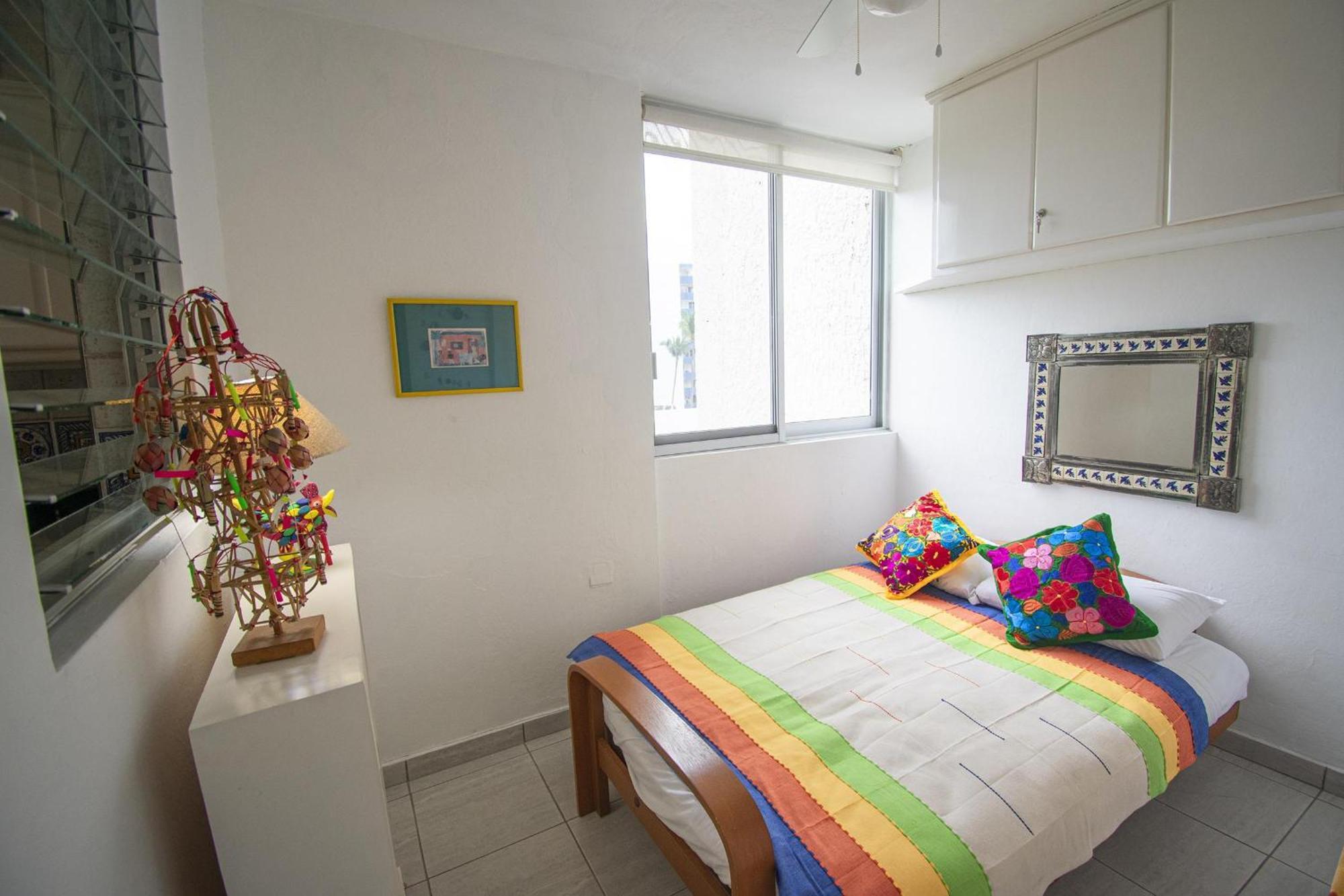 Colorful Retreat In Playa Escondida Apartment