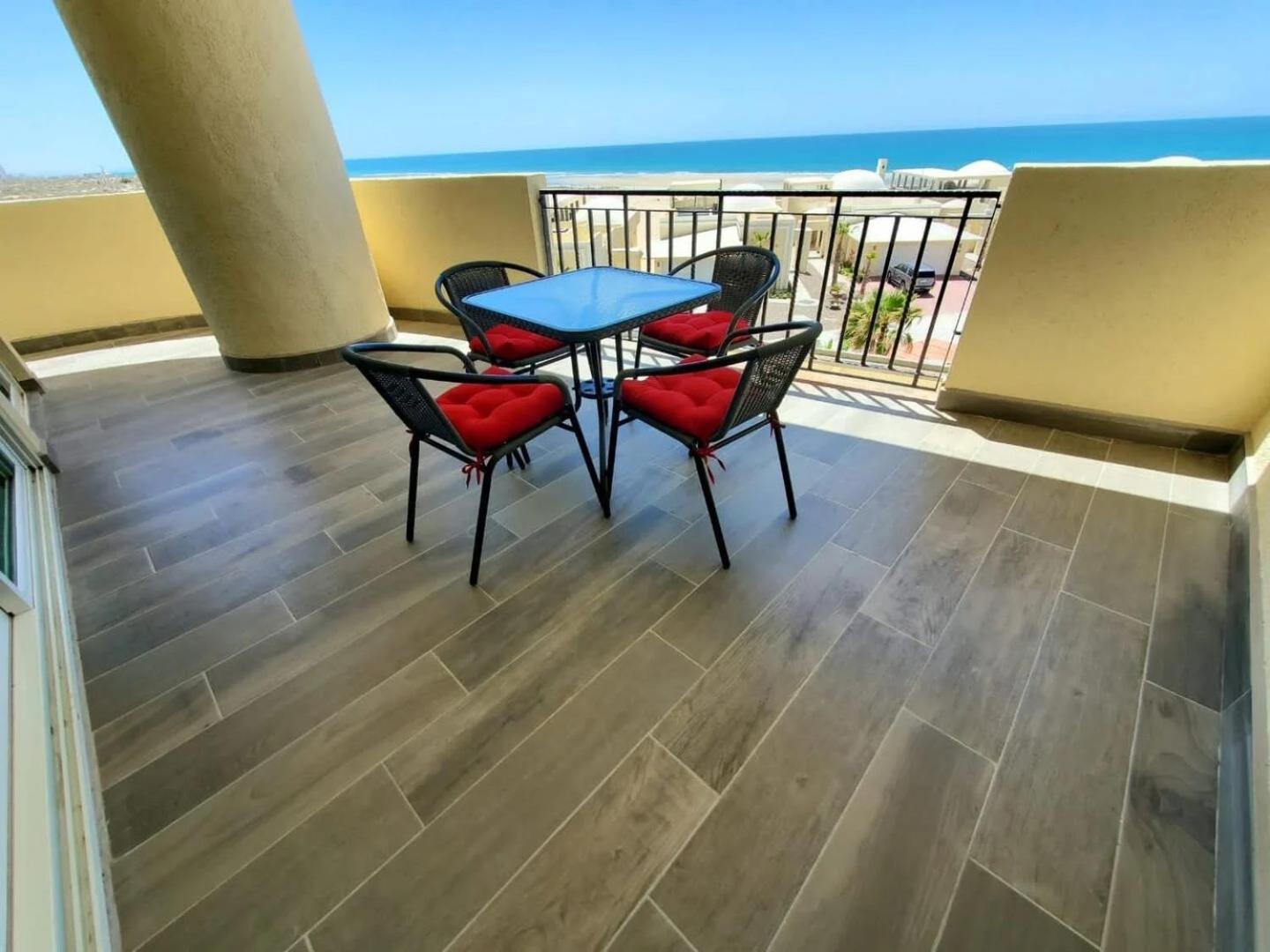 Resort Playa Azul 5*