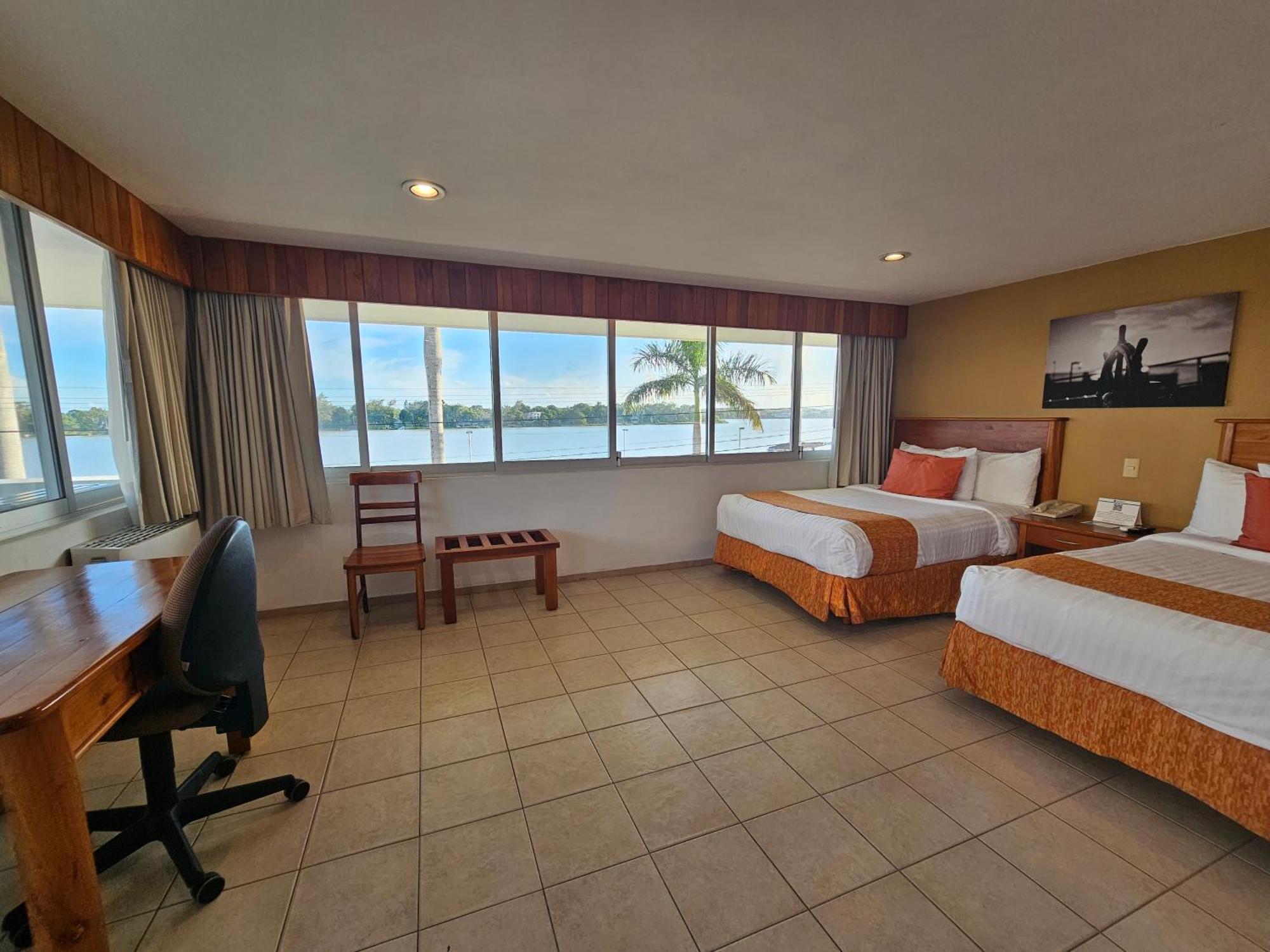Western Riviera Tuxpan Hotel