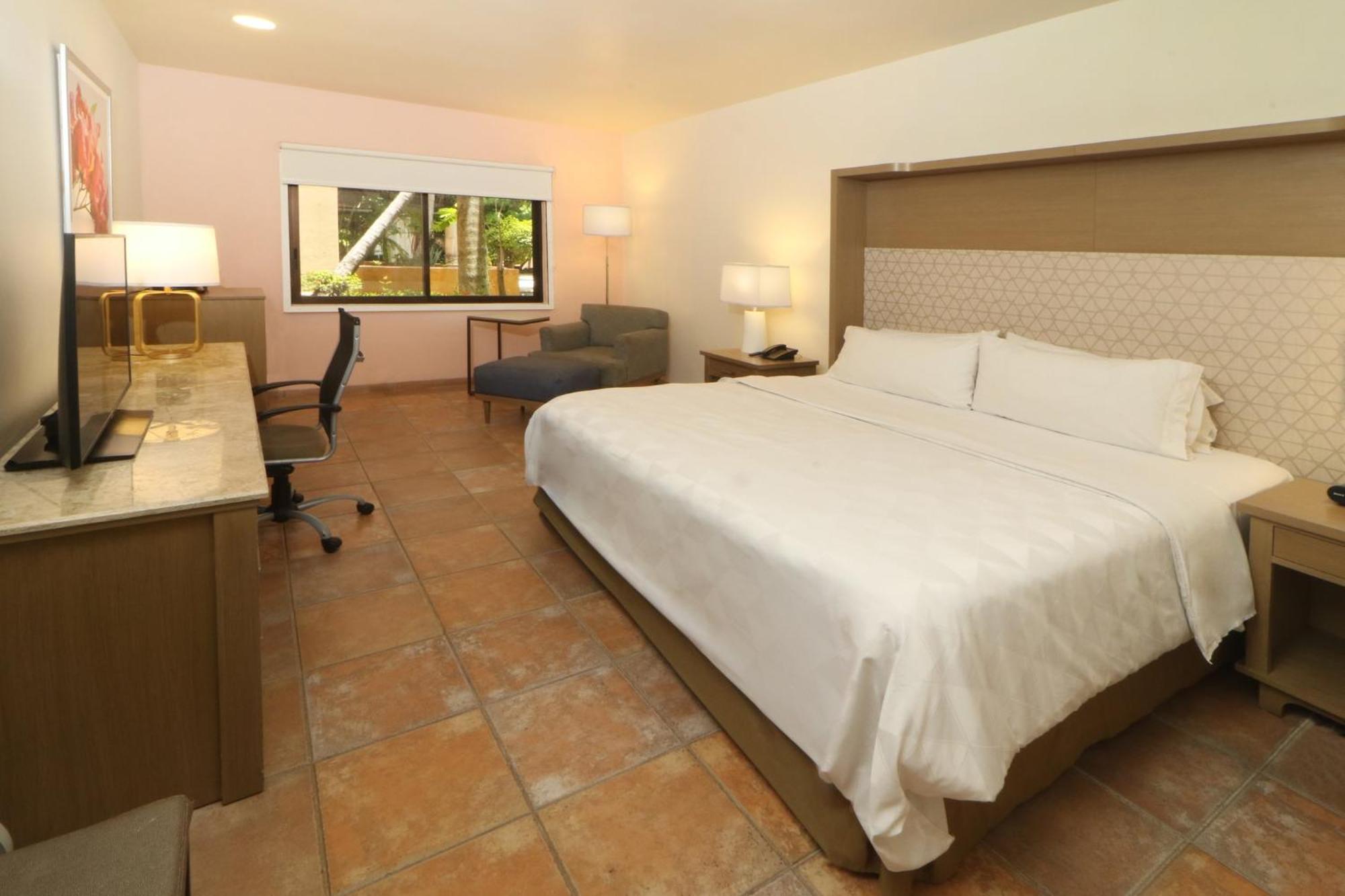 By Ihg