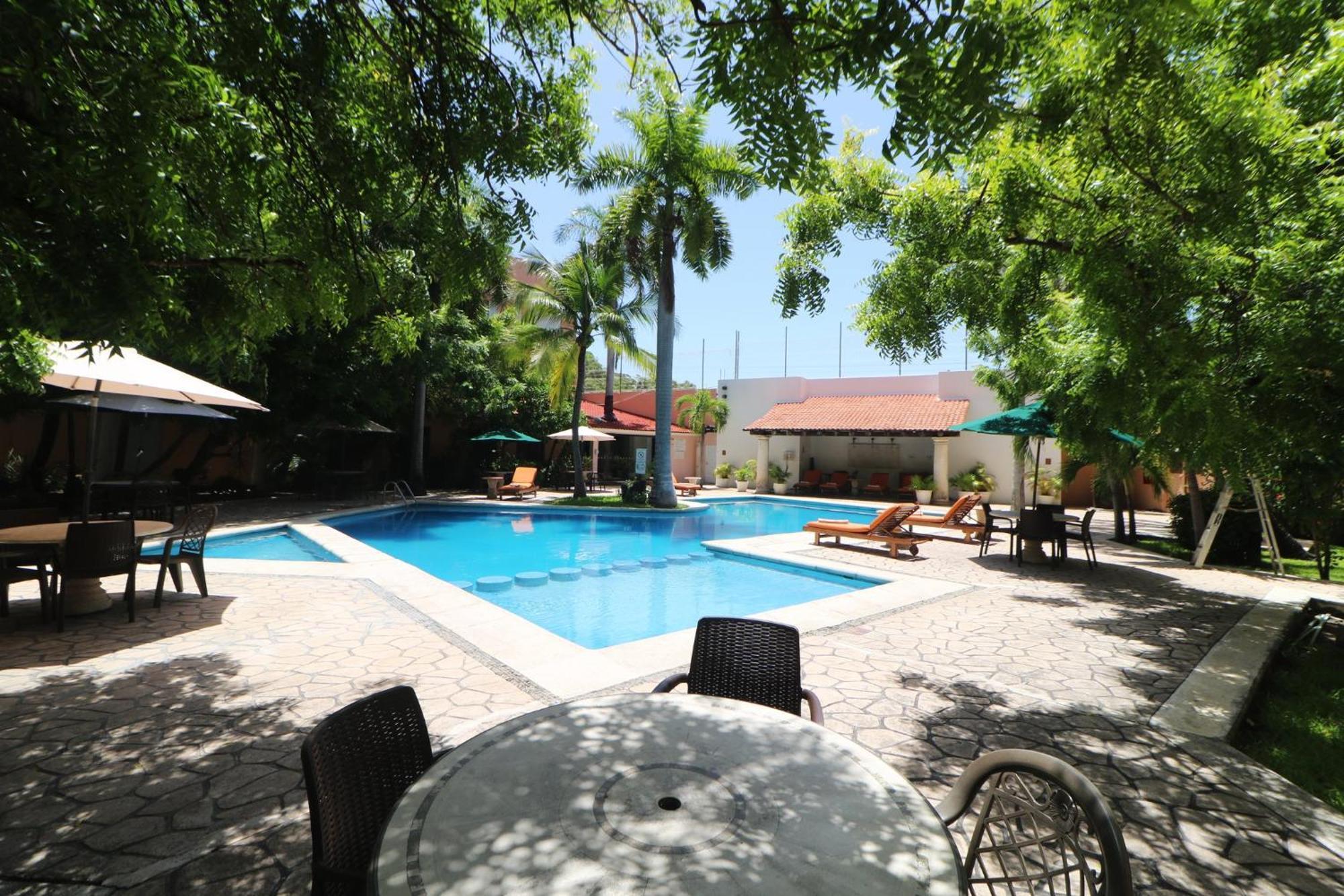 By Ihg Hotel 5*