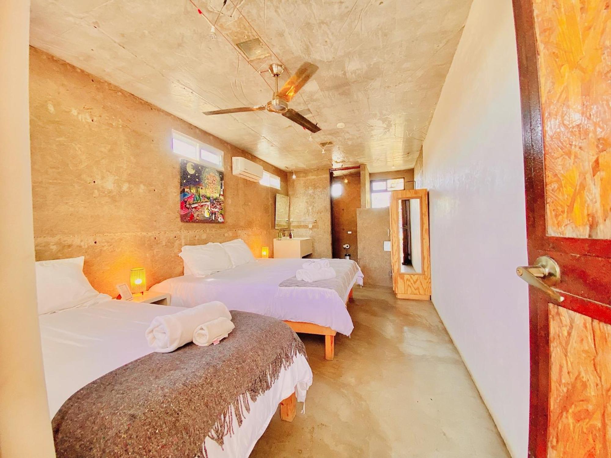 Hotel Perro Surfero 2*