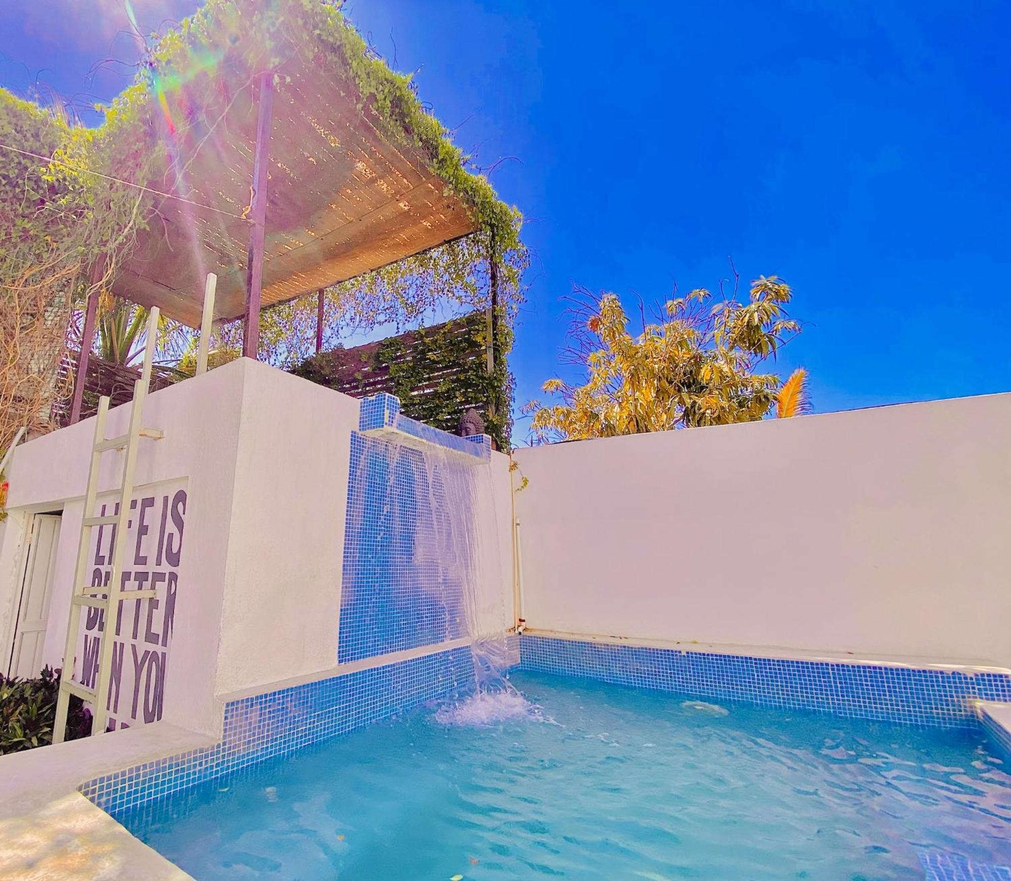 Perro Surfero Hotel