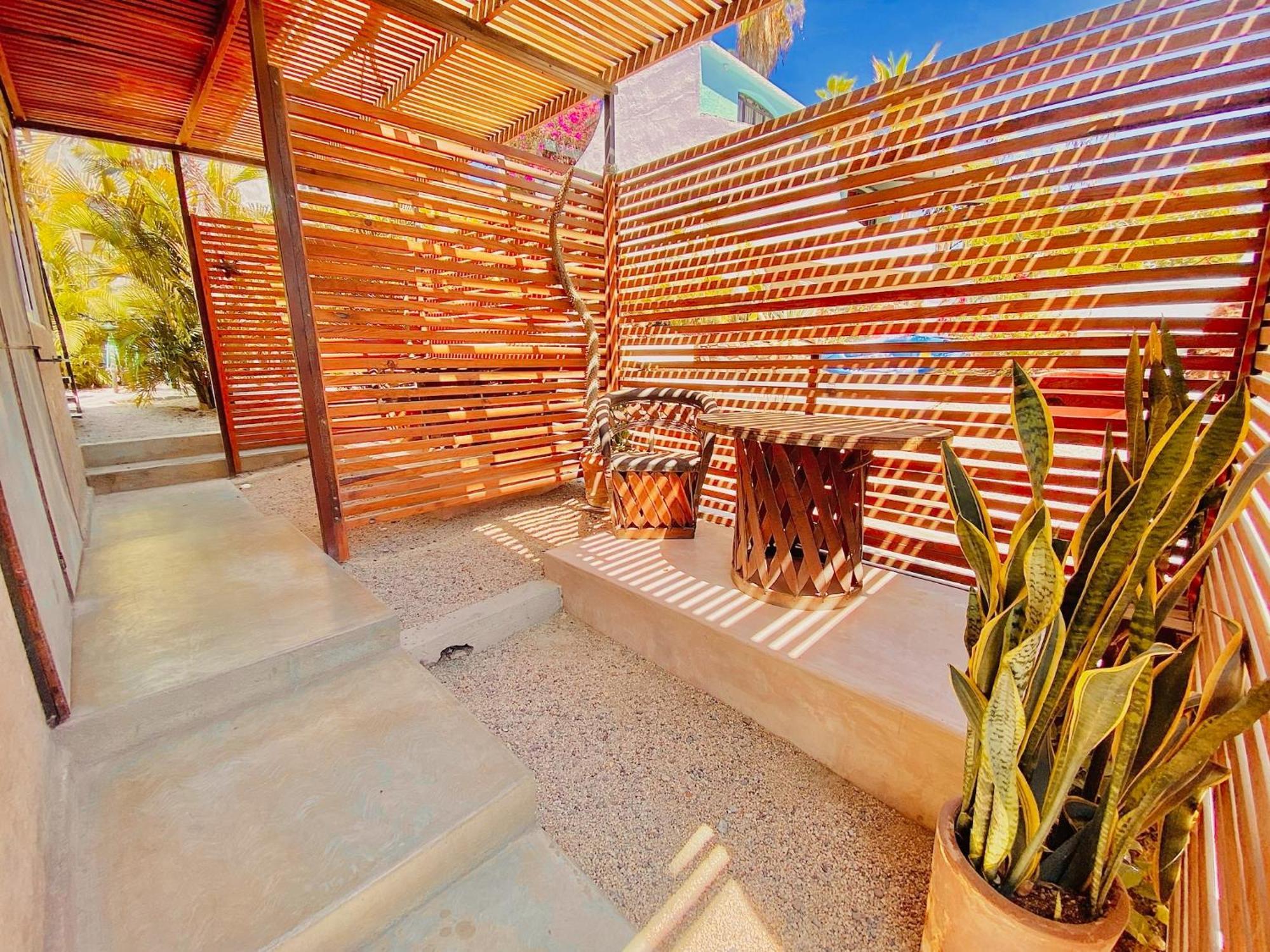 Hotel Perro Surfero Todos Santos