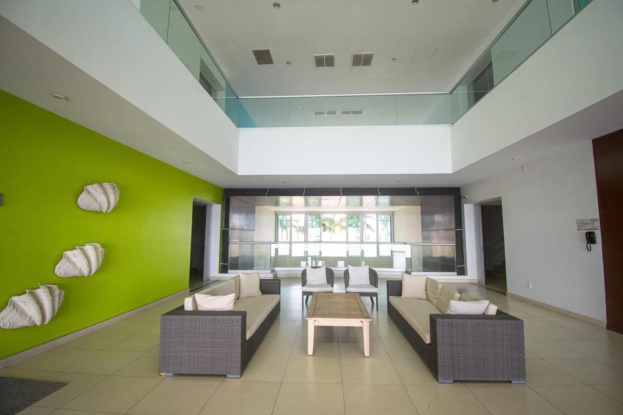 Heated Pool Stunning Las Gavias Golden Apartment