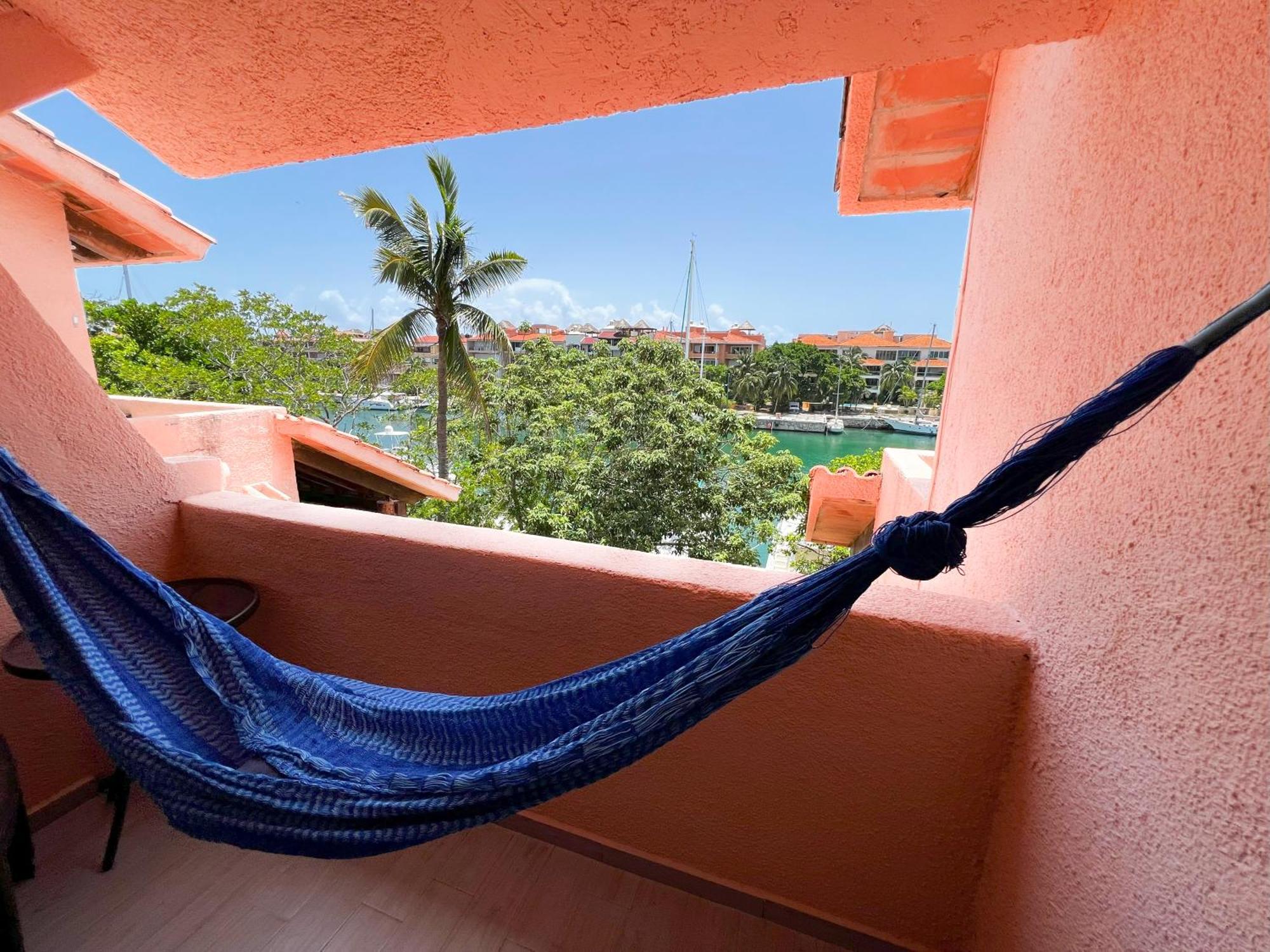 Ocean & Marina Views,affordable,spoil Yourself! *