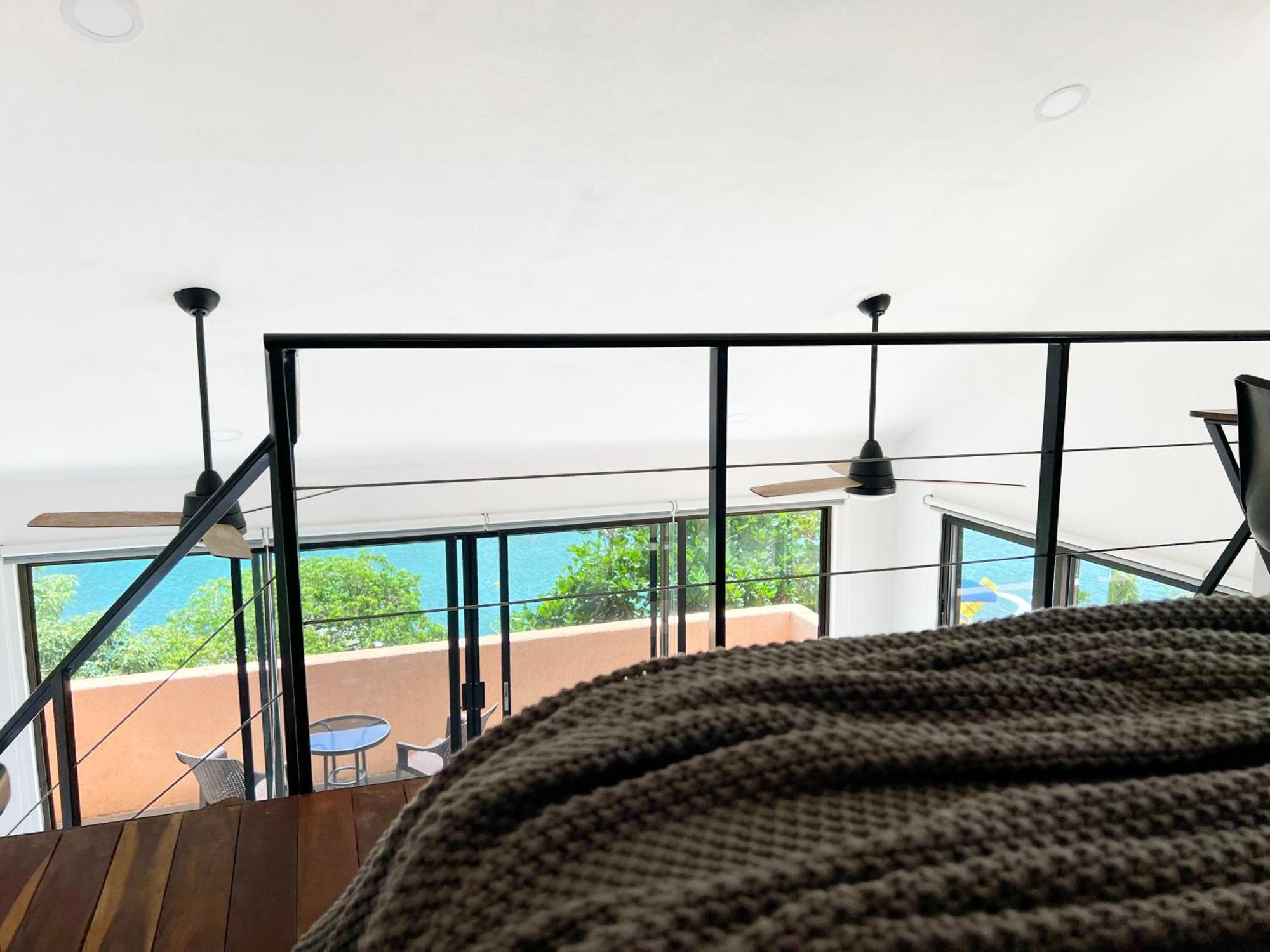 Apartment Ocean & Marina Views,affordable,spoil Yourself! *