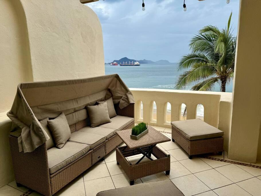 Amazing With Sea View And Large Terrace