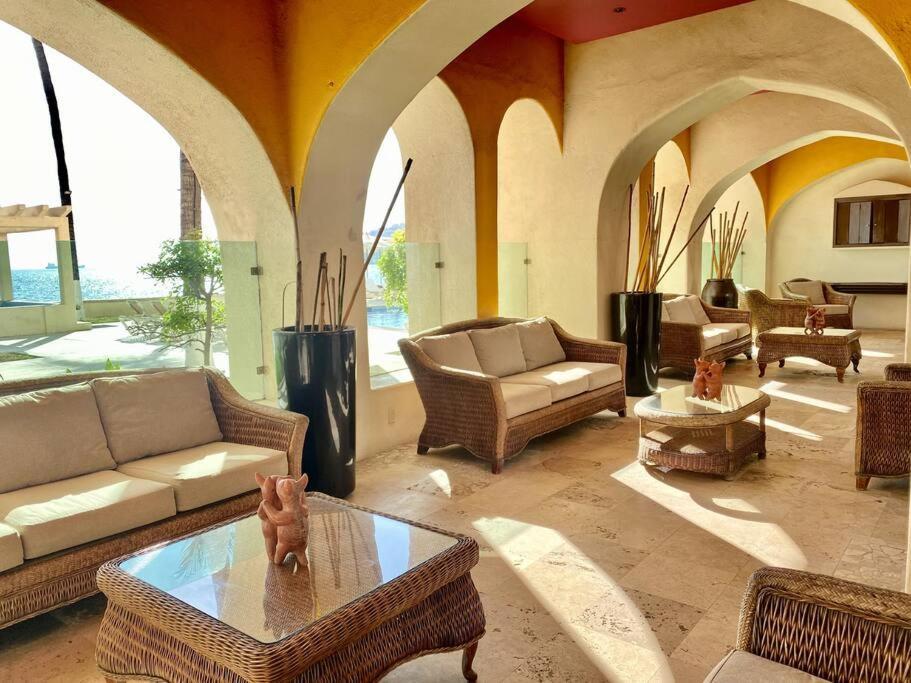 Amazing With Sea View And Large Terrace Apartment *
