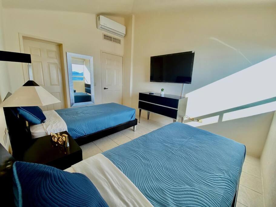 Amazing With Sea View And Large Terrace Manzanillo
