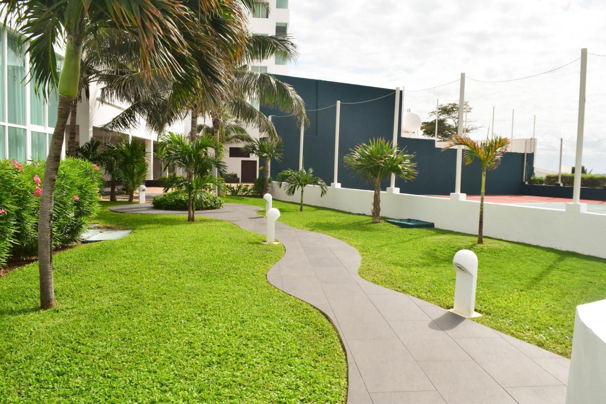 New At The Beach, Pool, Gym, 2d Apartment
