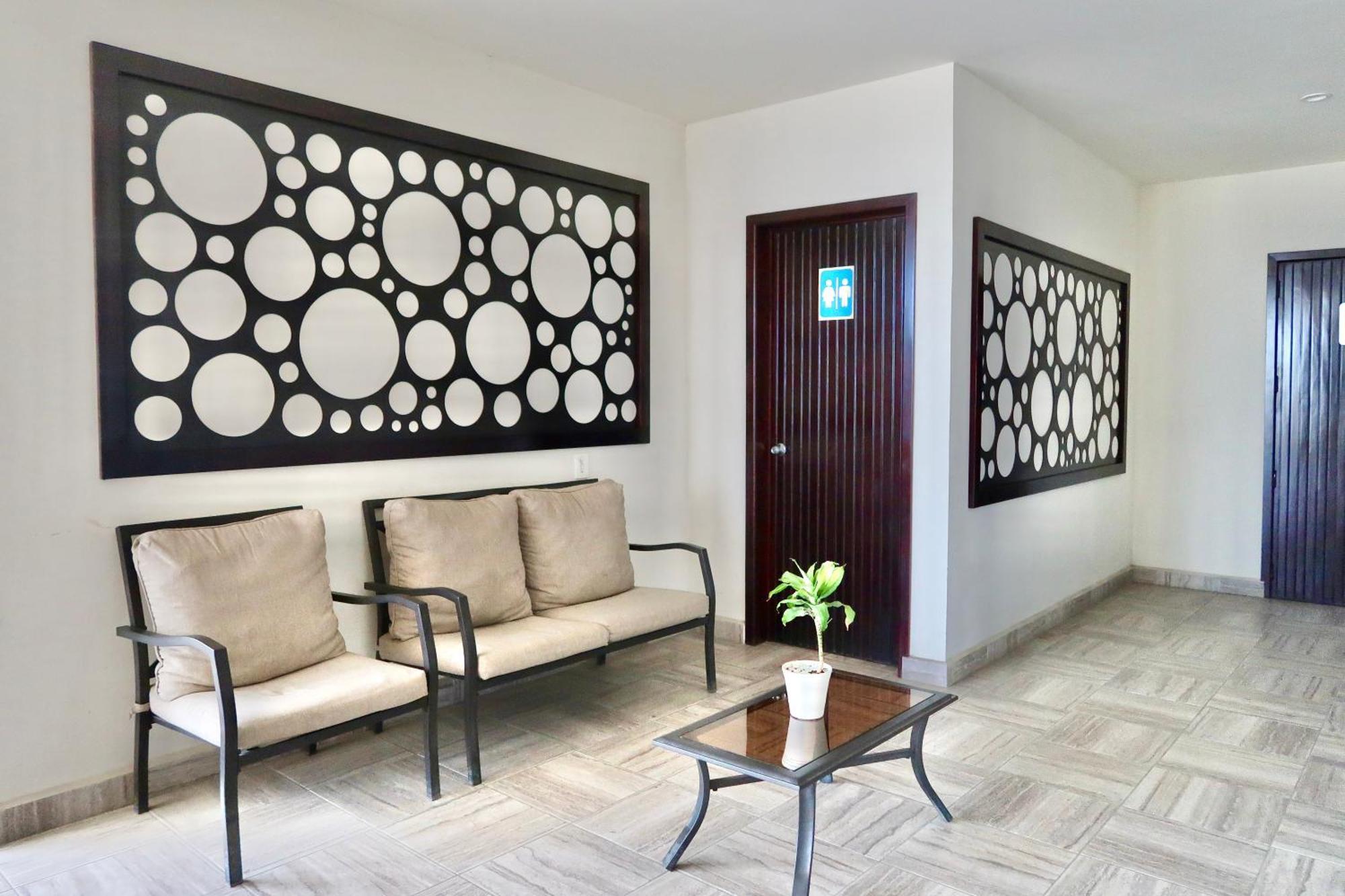 Yorio Hotel *