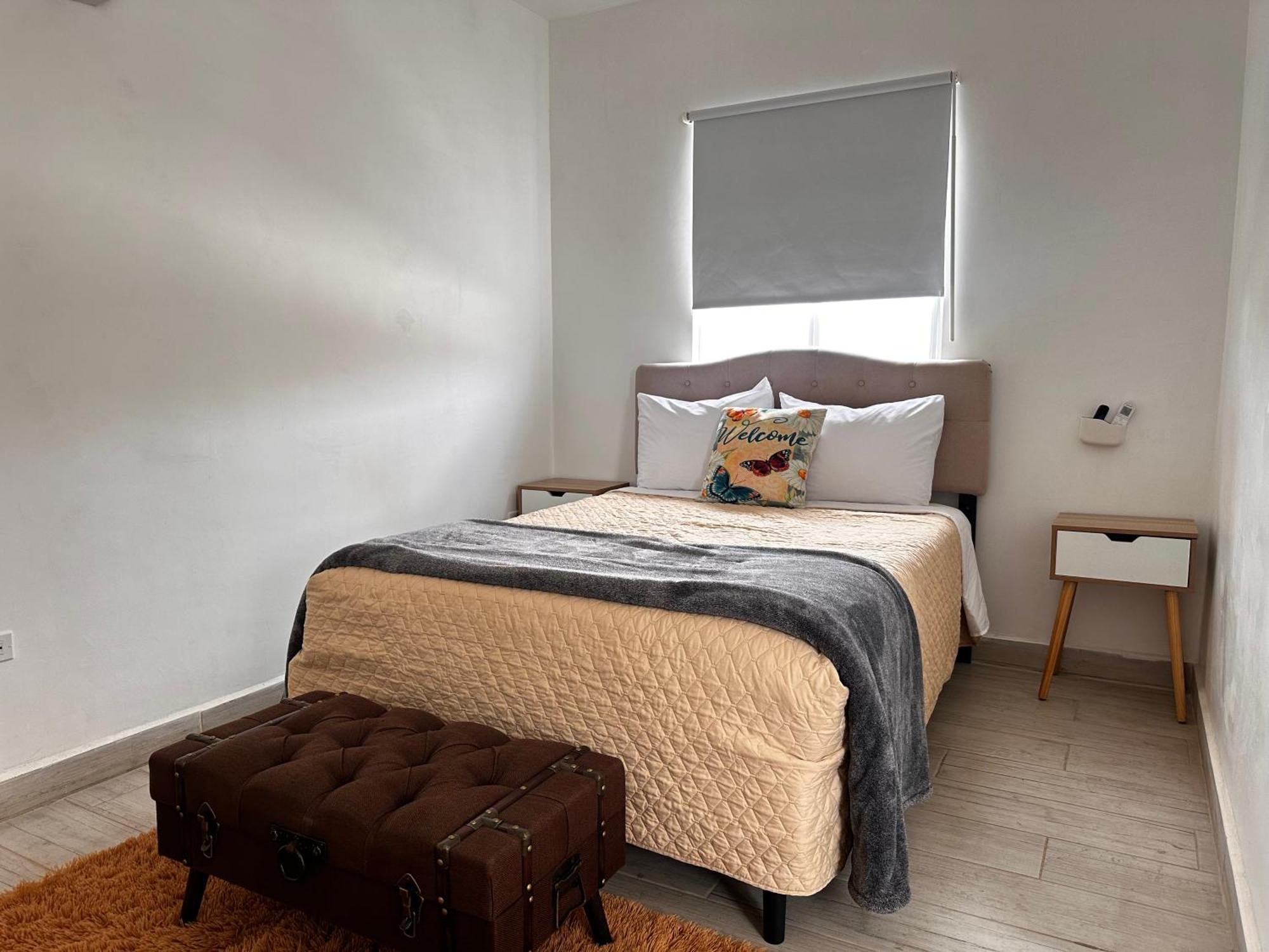Mariposas Mini Hotel *