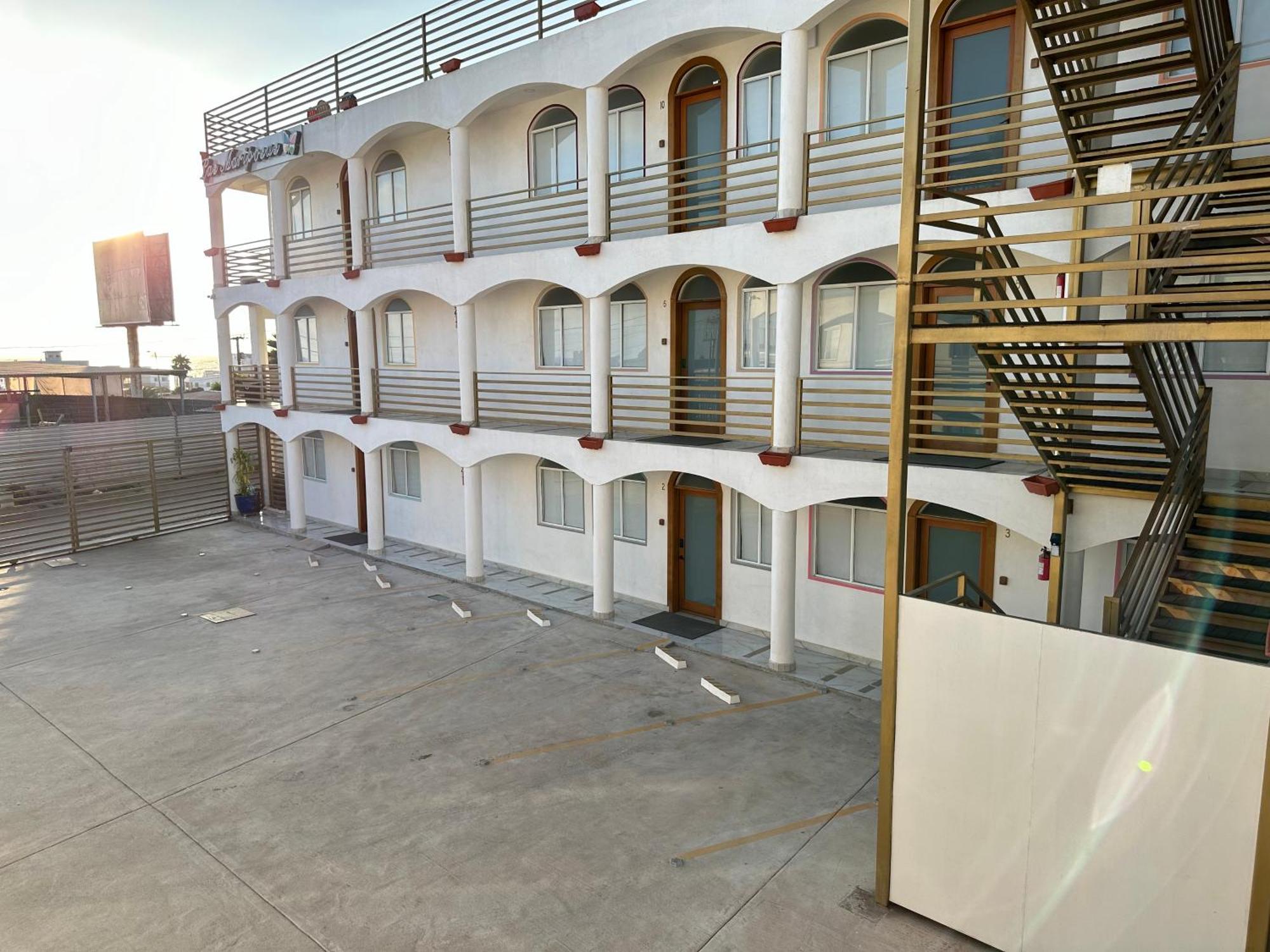 Hotel Mariposas Mini Rosarito