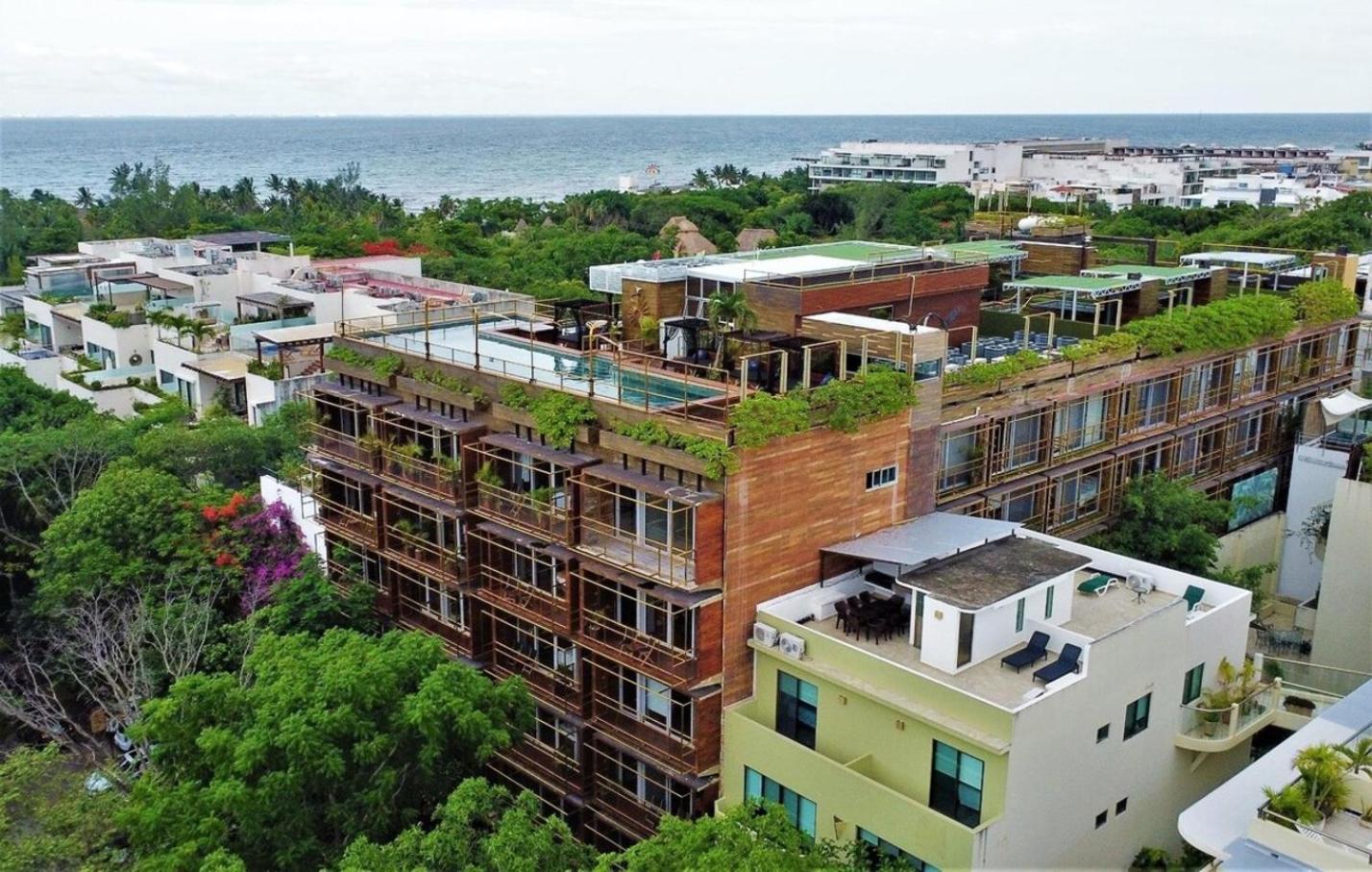 38th St, Beautiful In Playa Steps To Apartment *