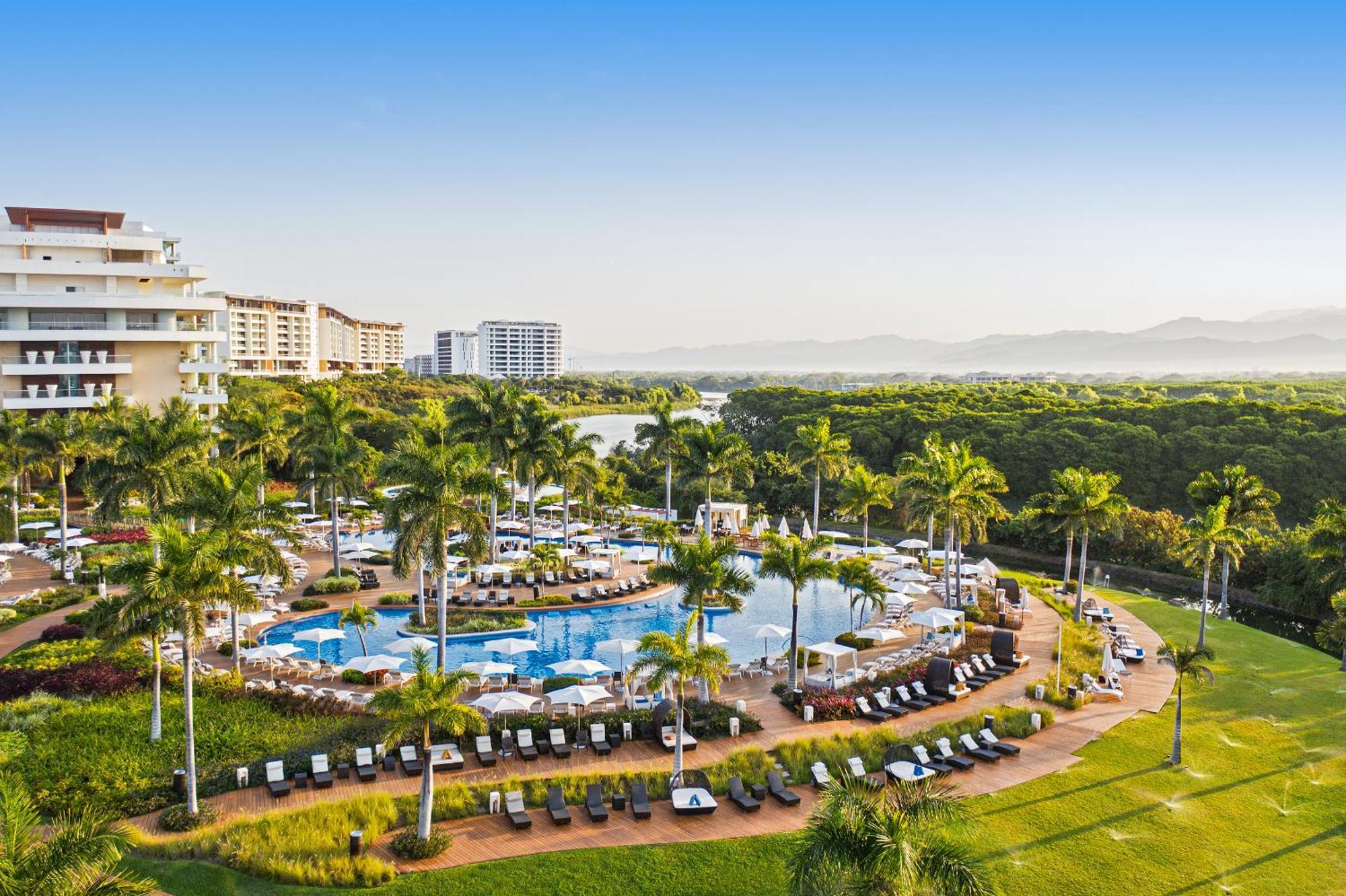 Bon Park At Vidantaworld Hotel