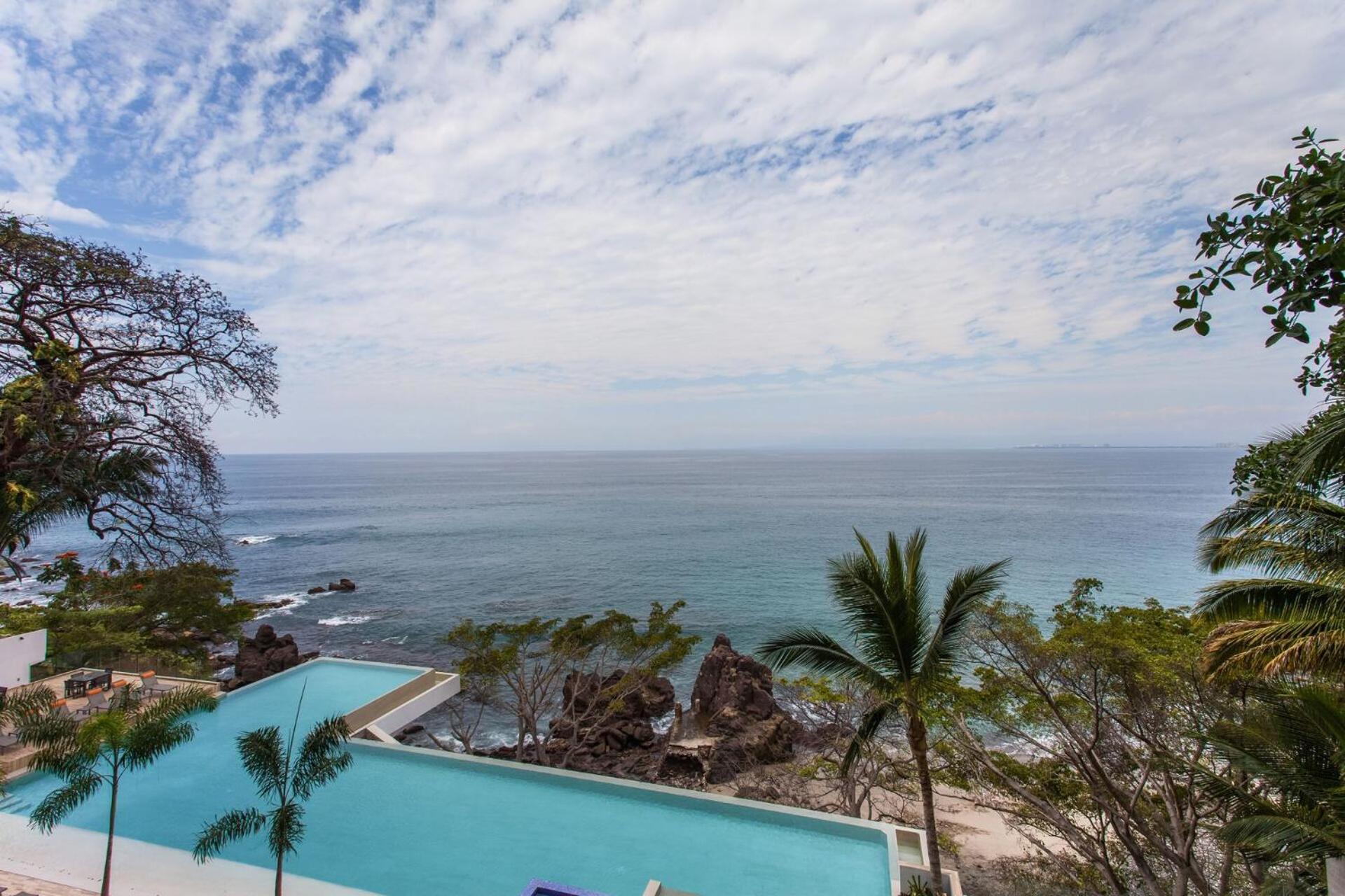 Apartment 3 Bedroom Sayan 2500 Sf Luxury Oceanfront *