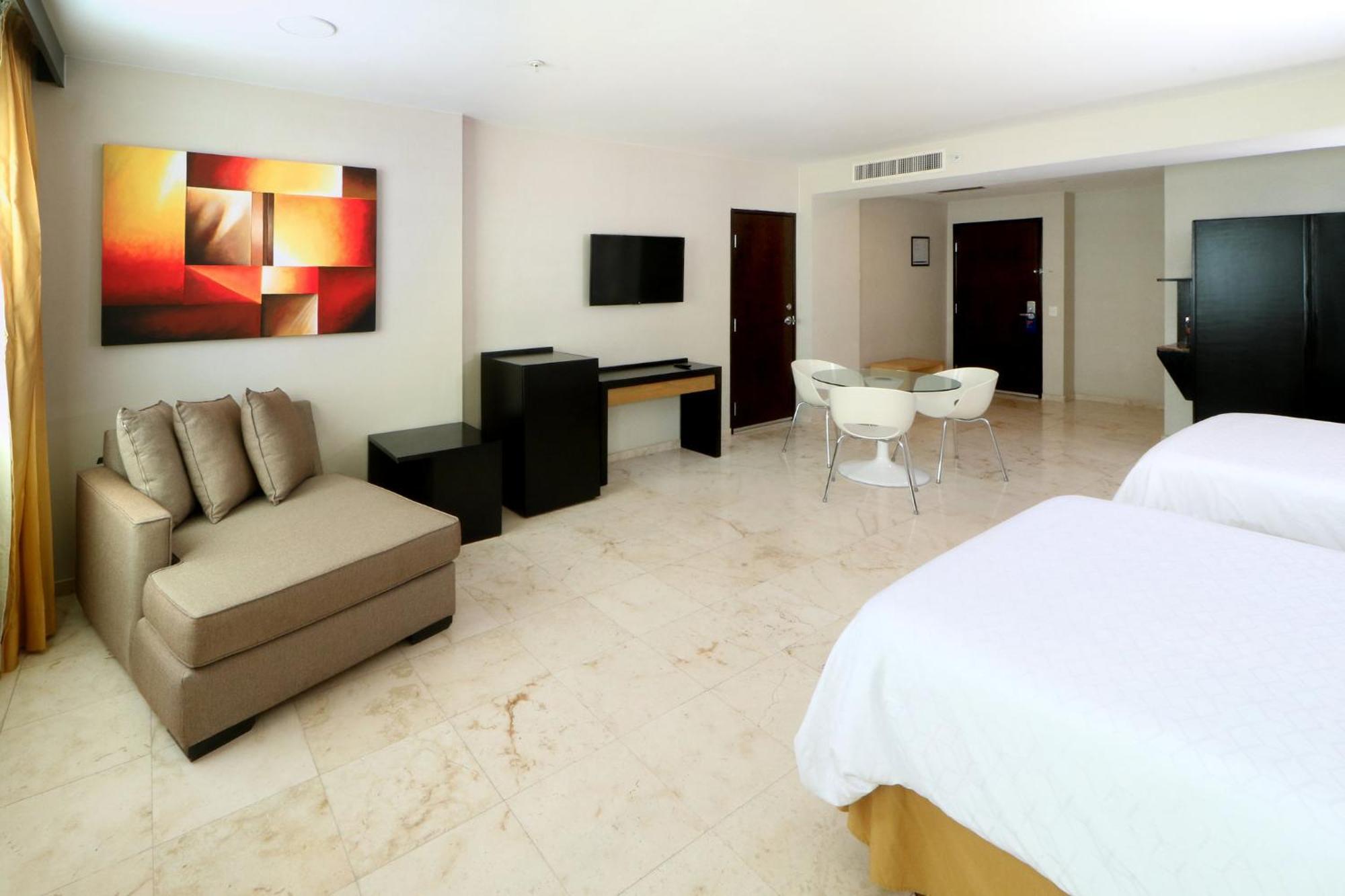 Express By Ihg Hotel