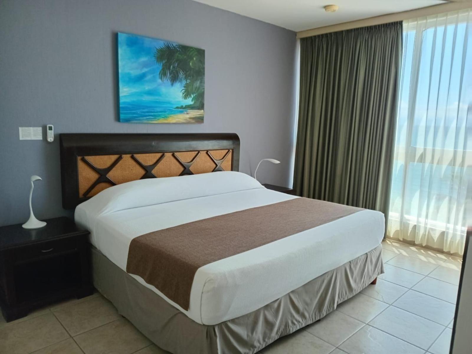Aparthotel Banderas 4*
