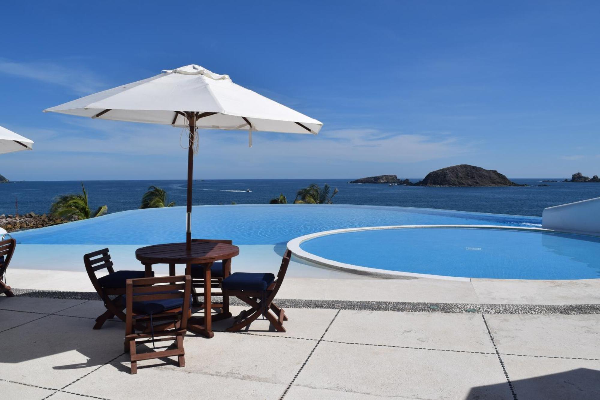 Ixtapa Zihuatanejo Alegria Y Familia * Ixtapa (Guerrero)