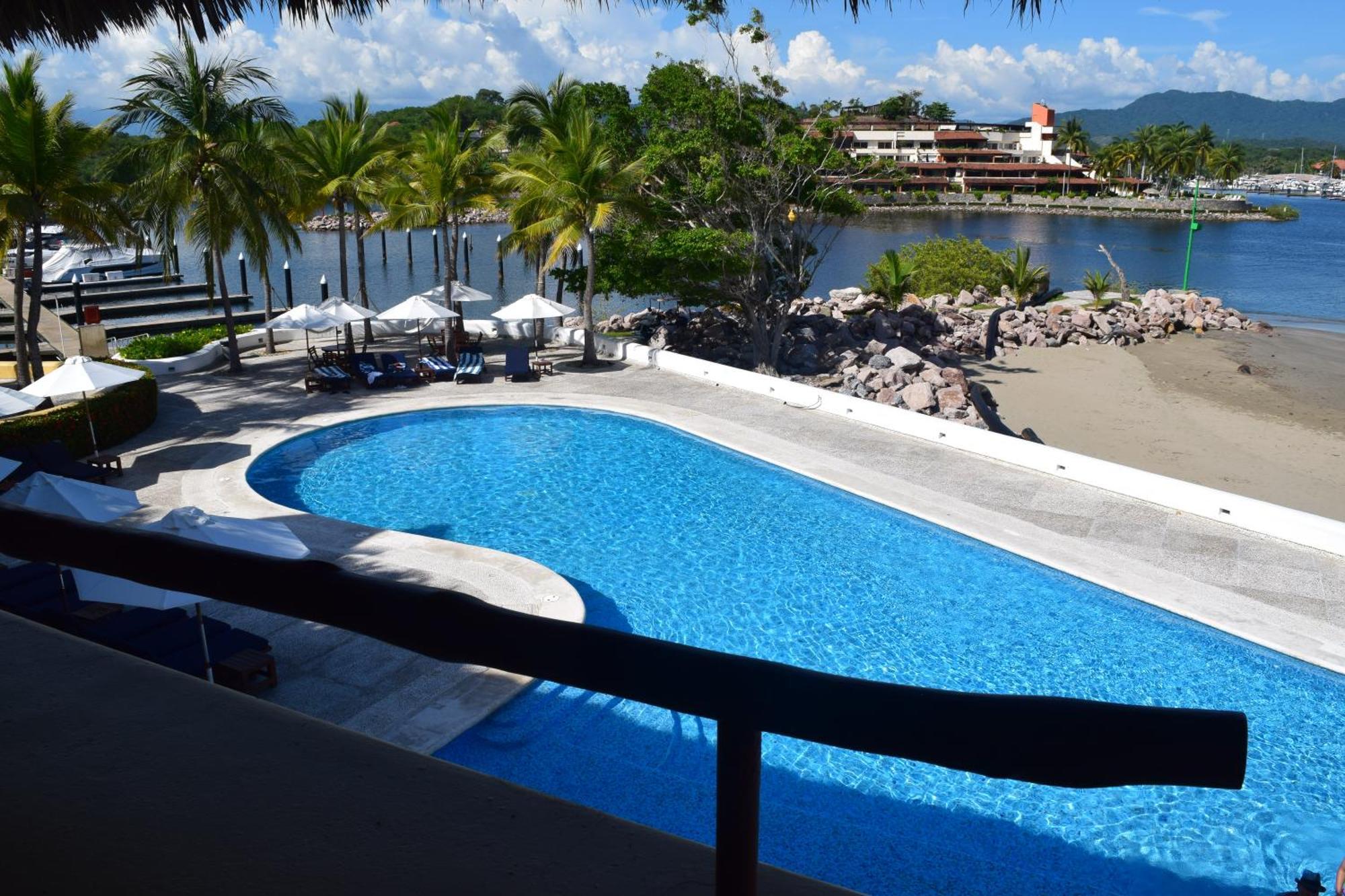 Ixtapa Zihuatanejo Alegria Y Familia Villa