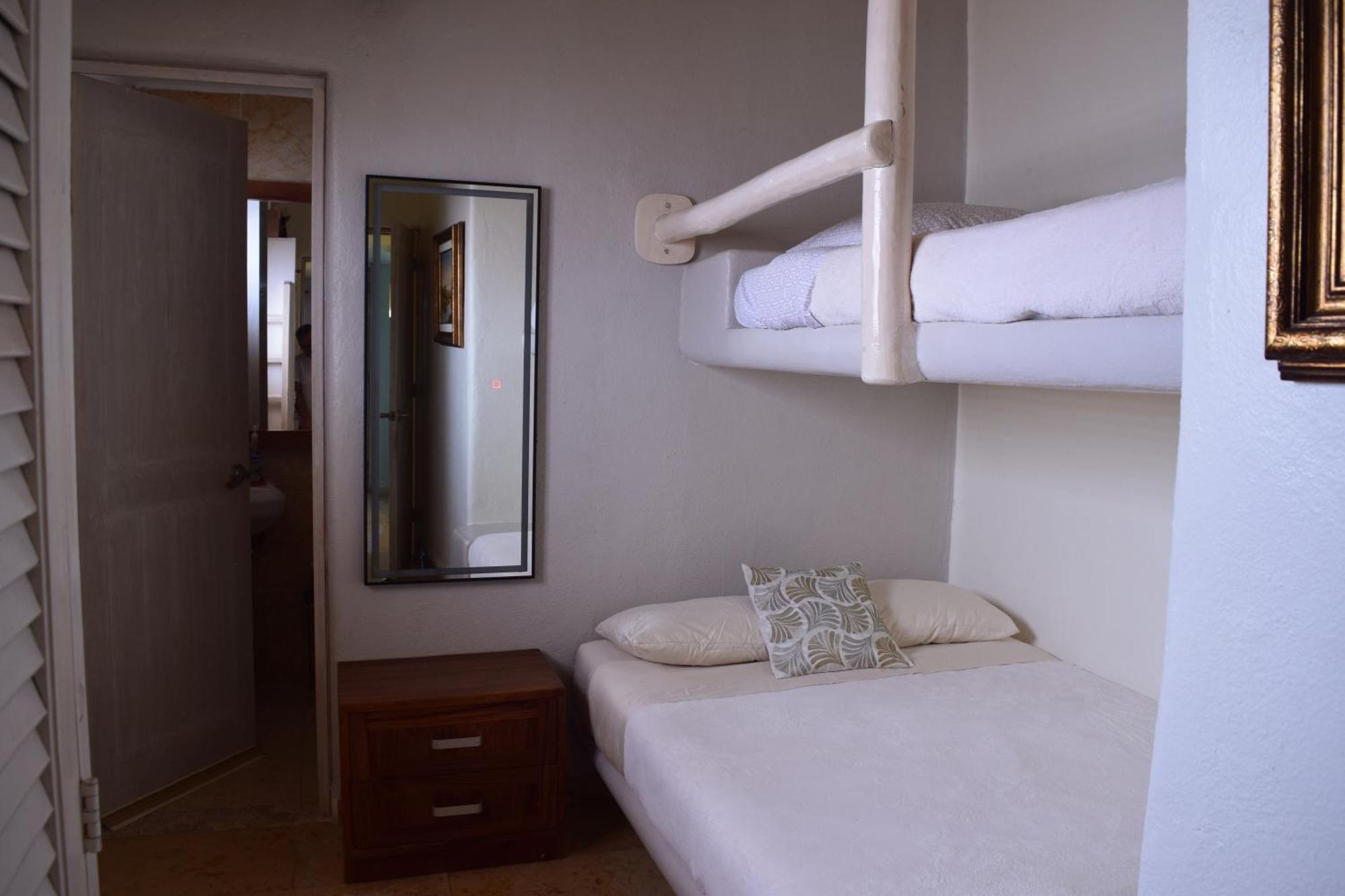 Ixtapa Zihuatanejo Alegria Y Familia Villa