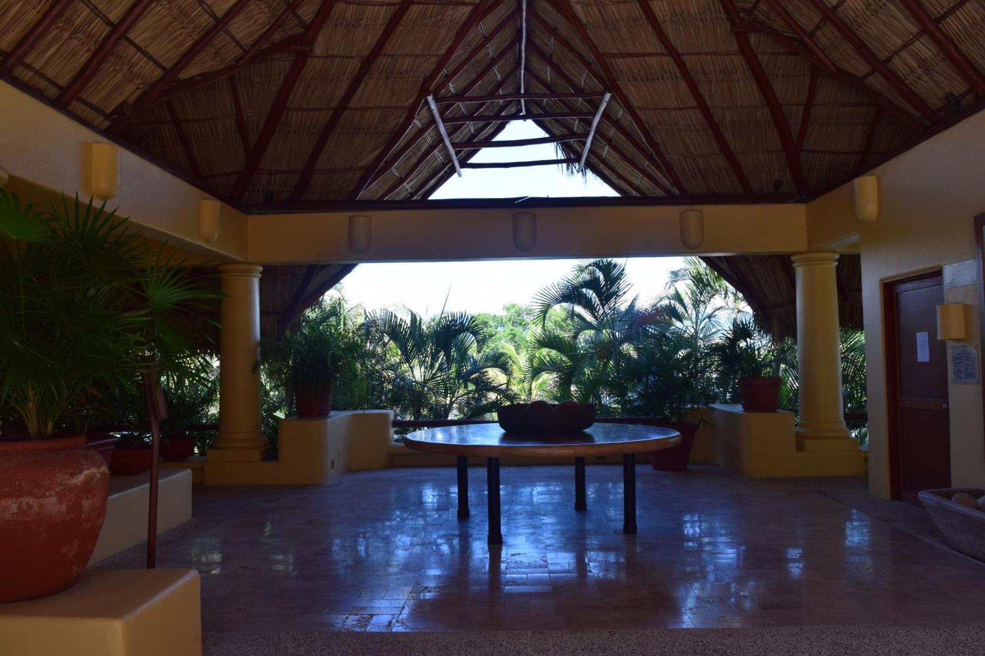 Ixtapa Zihuatanejo Alegria Y Familia Villa *