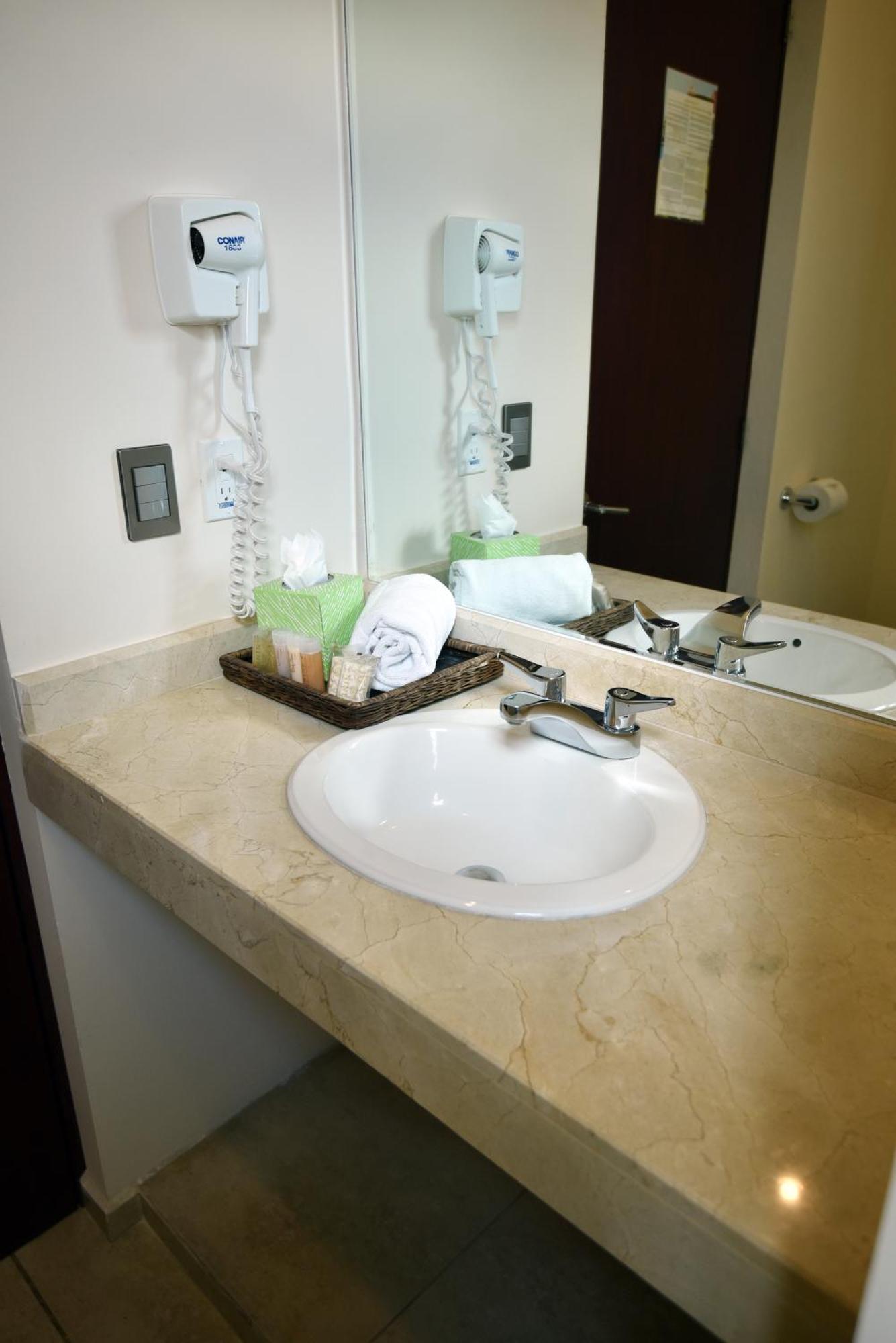 Quinta Hotel 4*