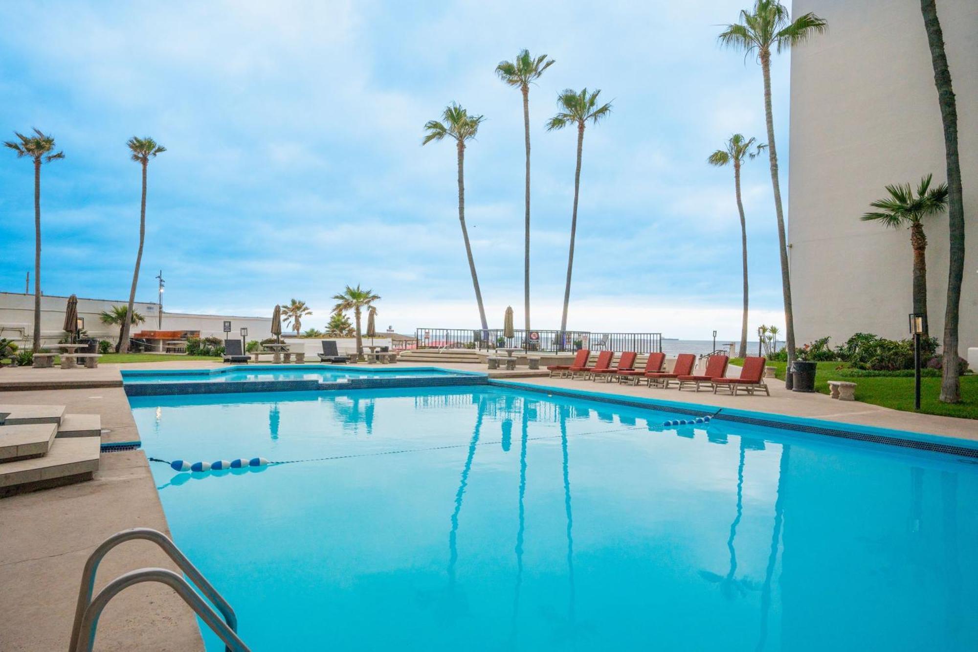 Paradise Luxury Views Here Apartment