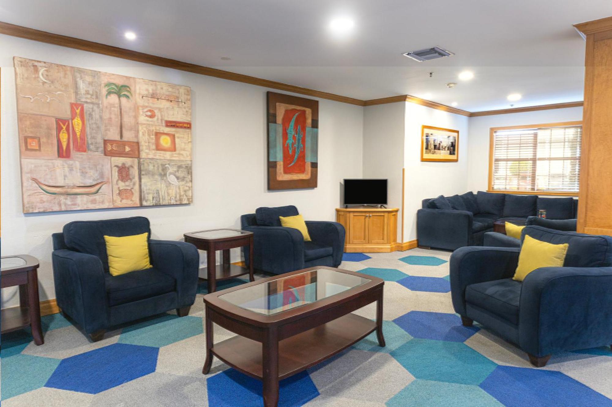 Microtel & By Wyndham 3*