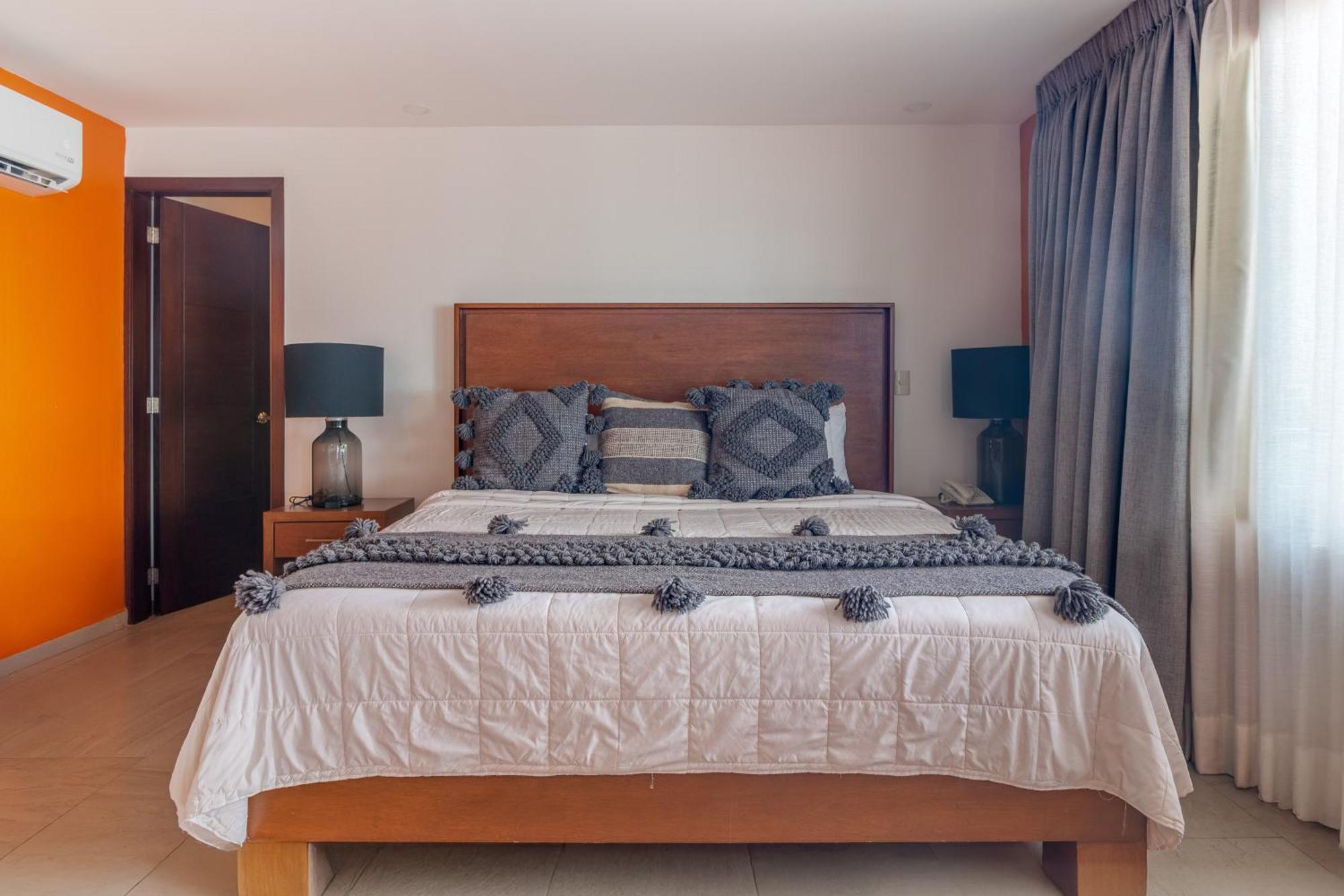 Hotel The Paramar Beachfront Boutique With Breakfast Included - Downtown Malecon