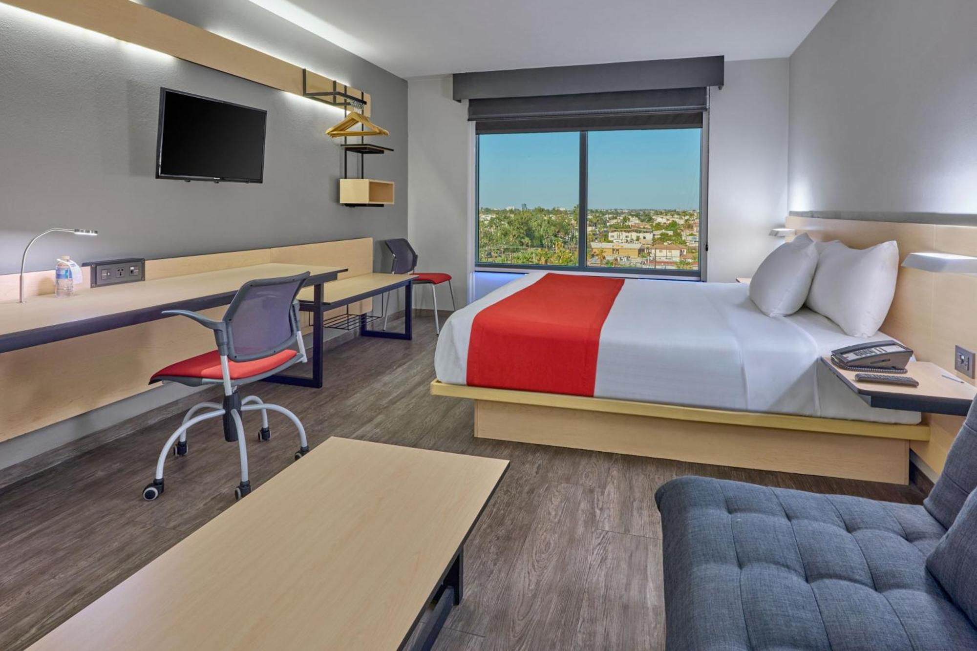 Express By Marriott Hotel 4*
