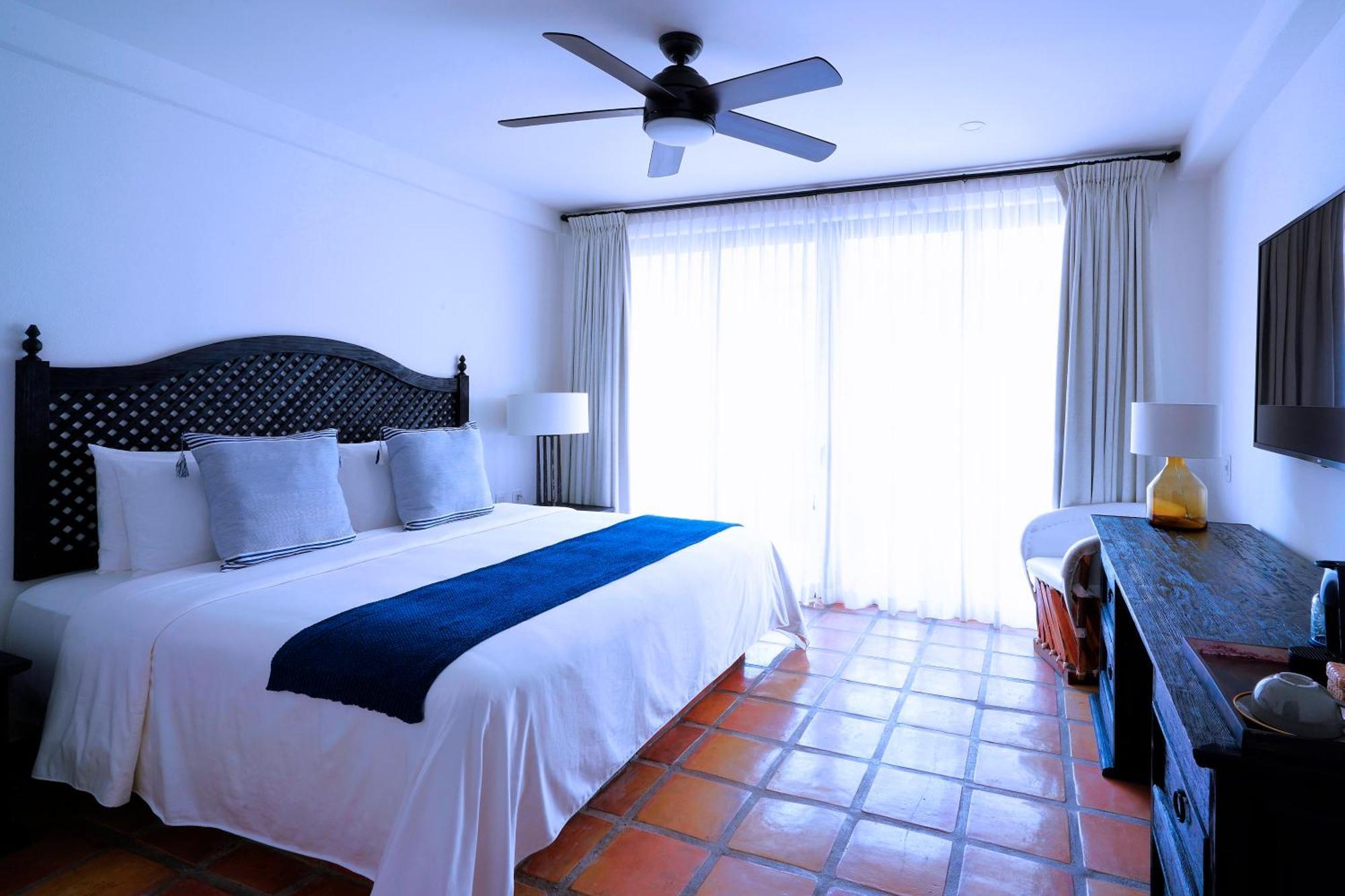 Tropicana Cabos, Tapestry Collection By Hilton