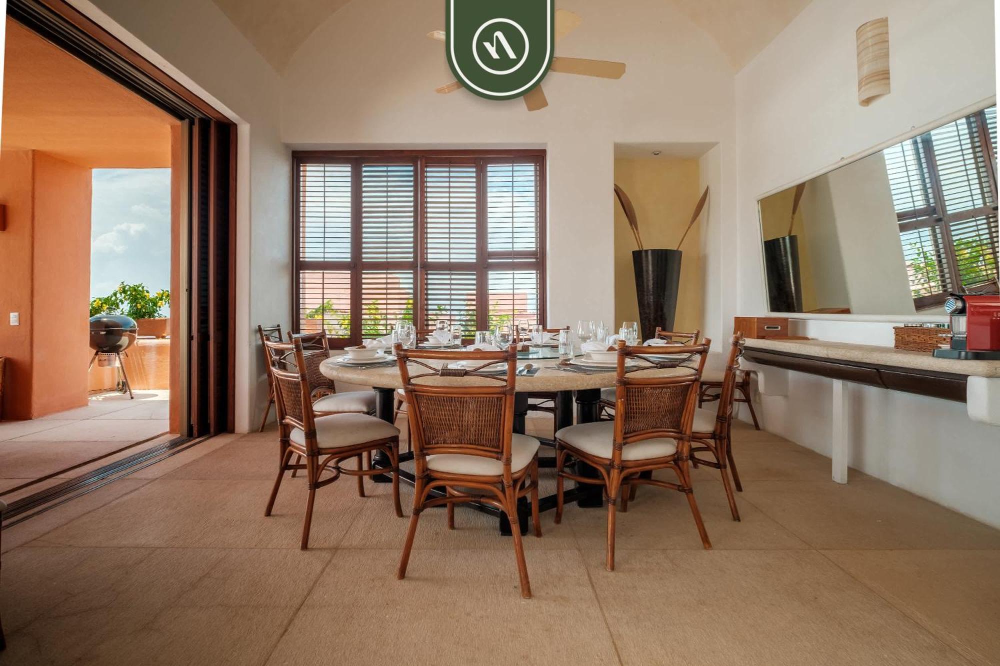 4 Bedroom Penthouse - Breathtaking Views - Private Pool *
