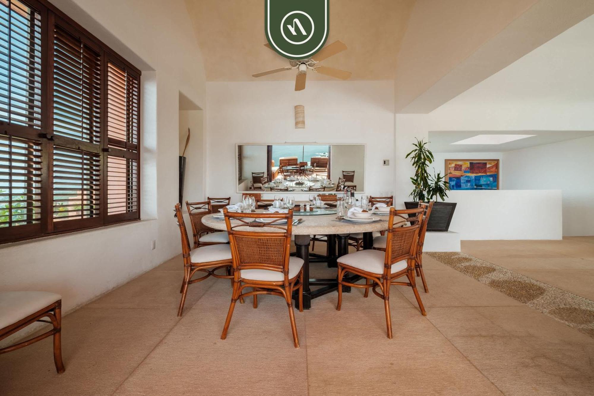 4 Bedroom Penthouse - Breathtaking Views - Private Pool *