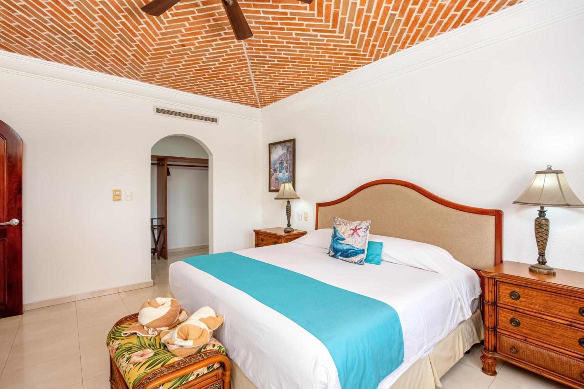 Aventuras Club Aparthotel 4*