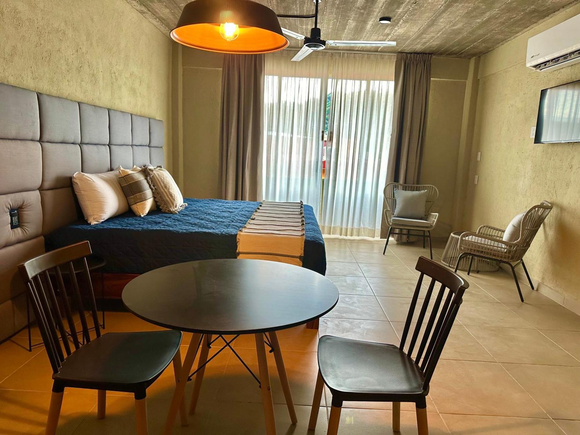 Lolitas 303 Apartment *