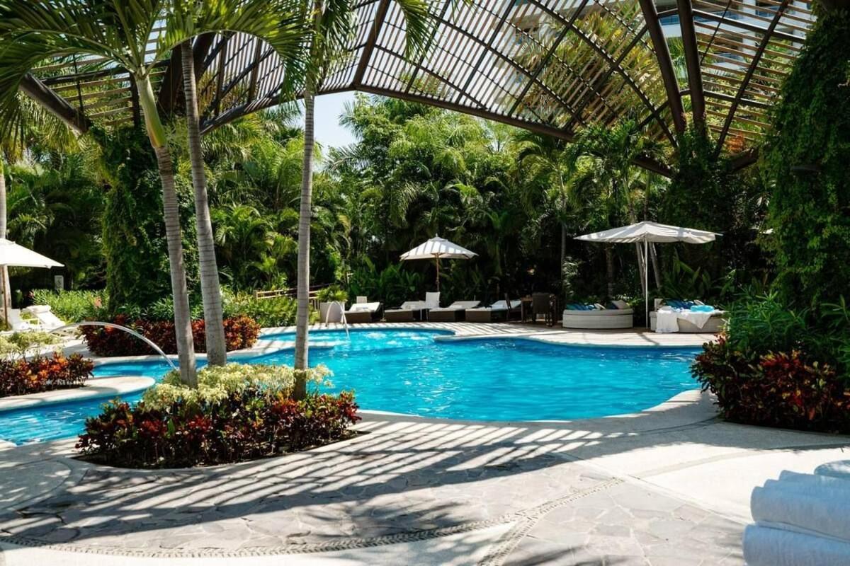 The Grand Luxxe Two Bedroom Loft Resort *