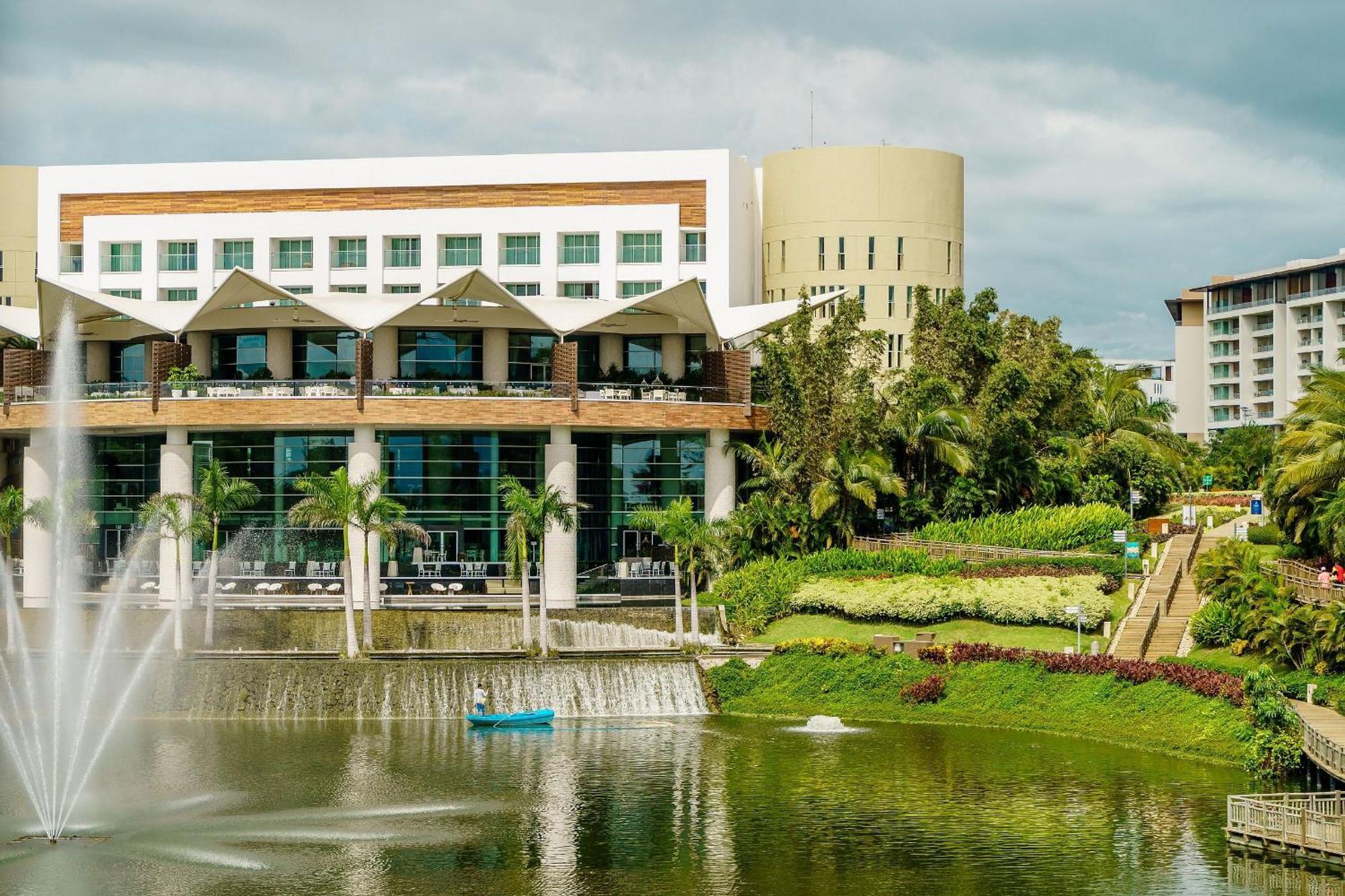 The Grand Luxxe Two Bedroom Loft Resort