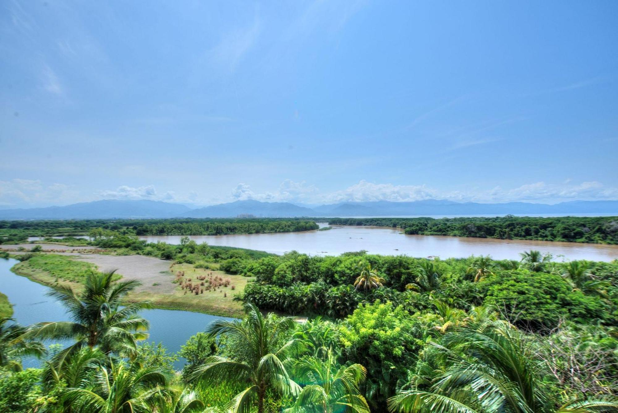 The Grand Luxxe Two Bedroom Loft Resort Nuevo Vallarta