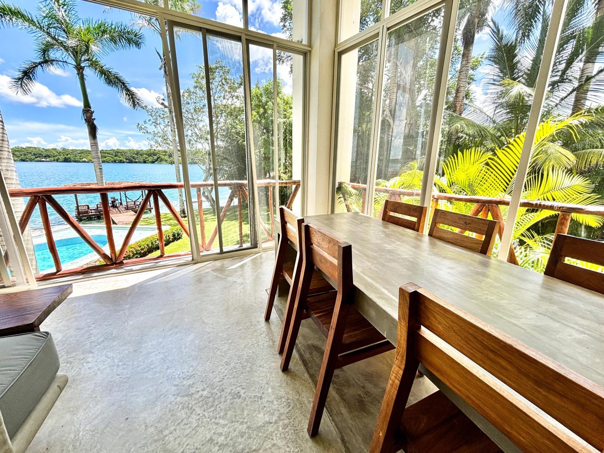 Patos -lagoon Front Villa *